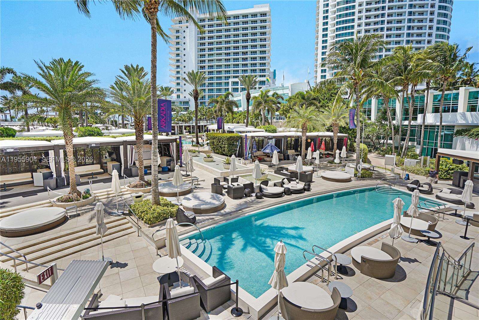 FONTAINEBLEAU III OCEAN CLUB - 4391 Collins Ave, Miami Beach, FL 33140 | Picture 68