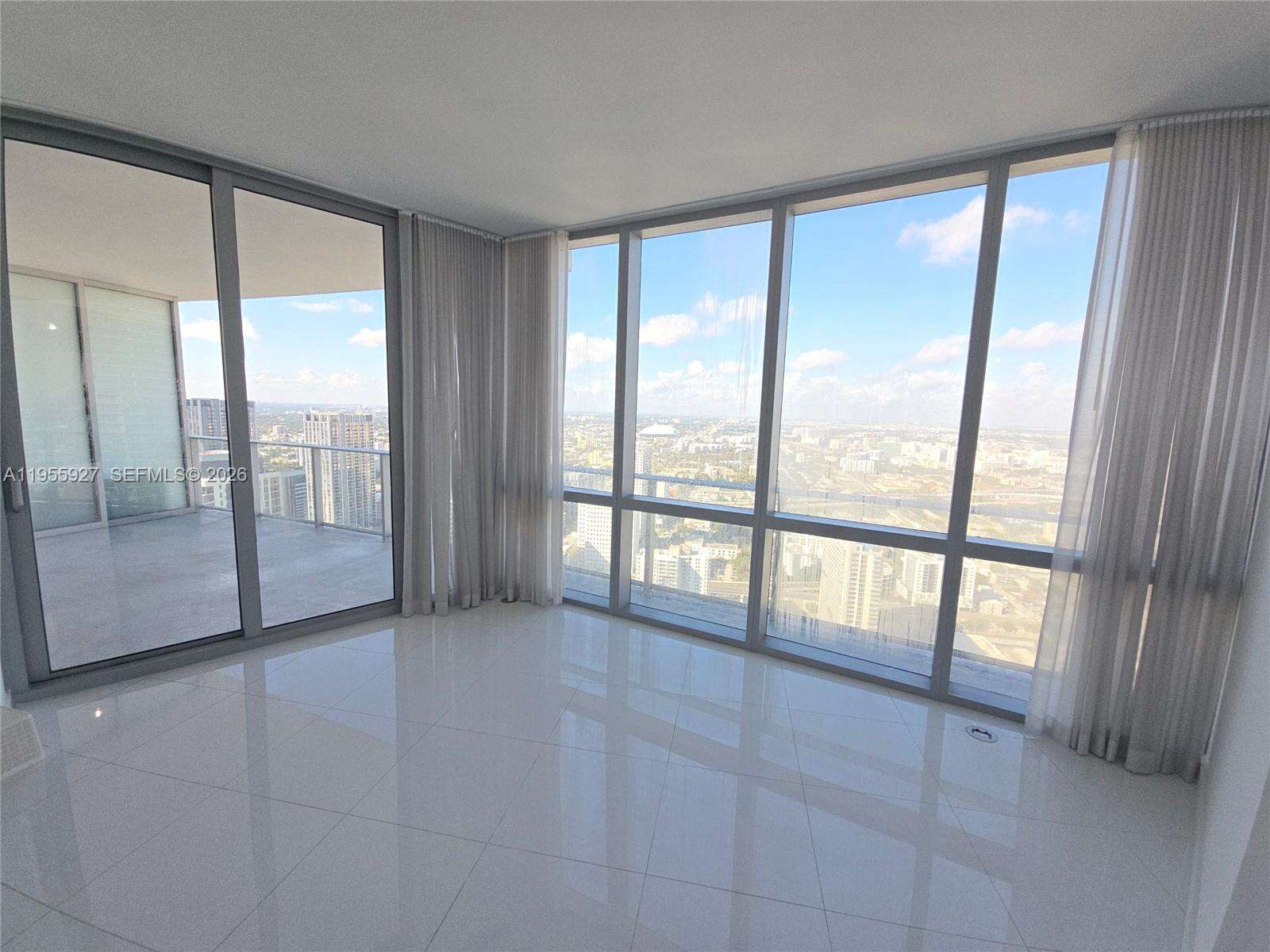 Paramount Miami Worldcenter at 851 1 Ave, Miami, FL 33132 - For Sale photo 2