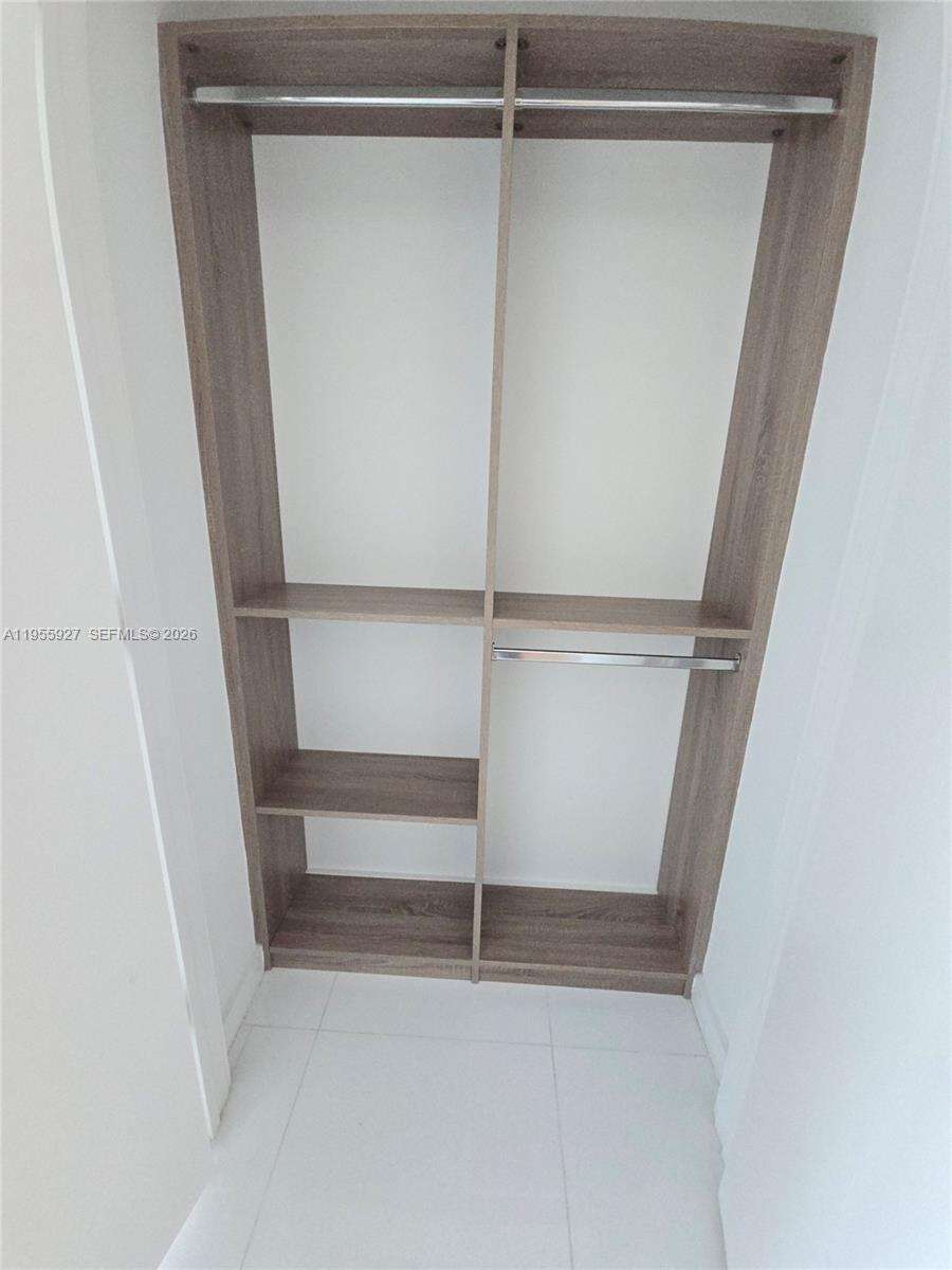 Paramount Miami Worldcenter at 851 1 Ave, Miami, FL 33132 - For Sale photo 15