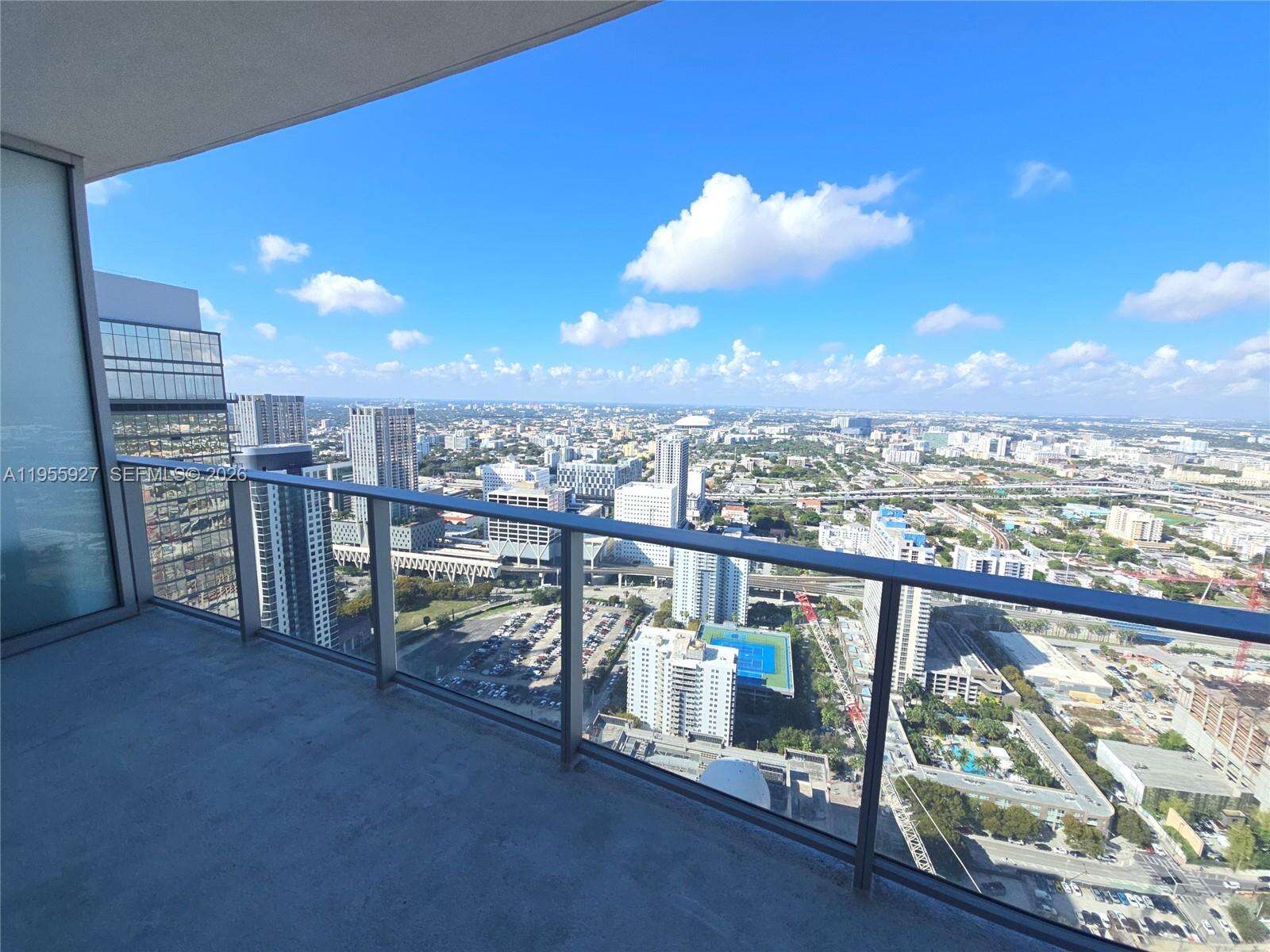 Paramount Miami Worldcenter at 851 1 Ave, Miami, FL 33132 - For Sale photo 21
