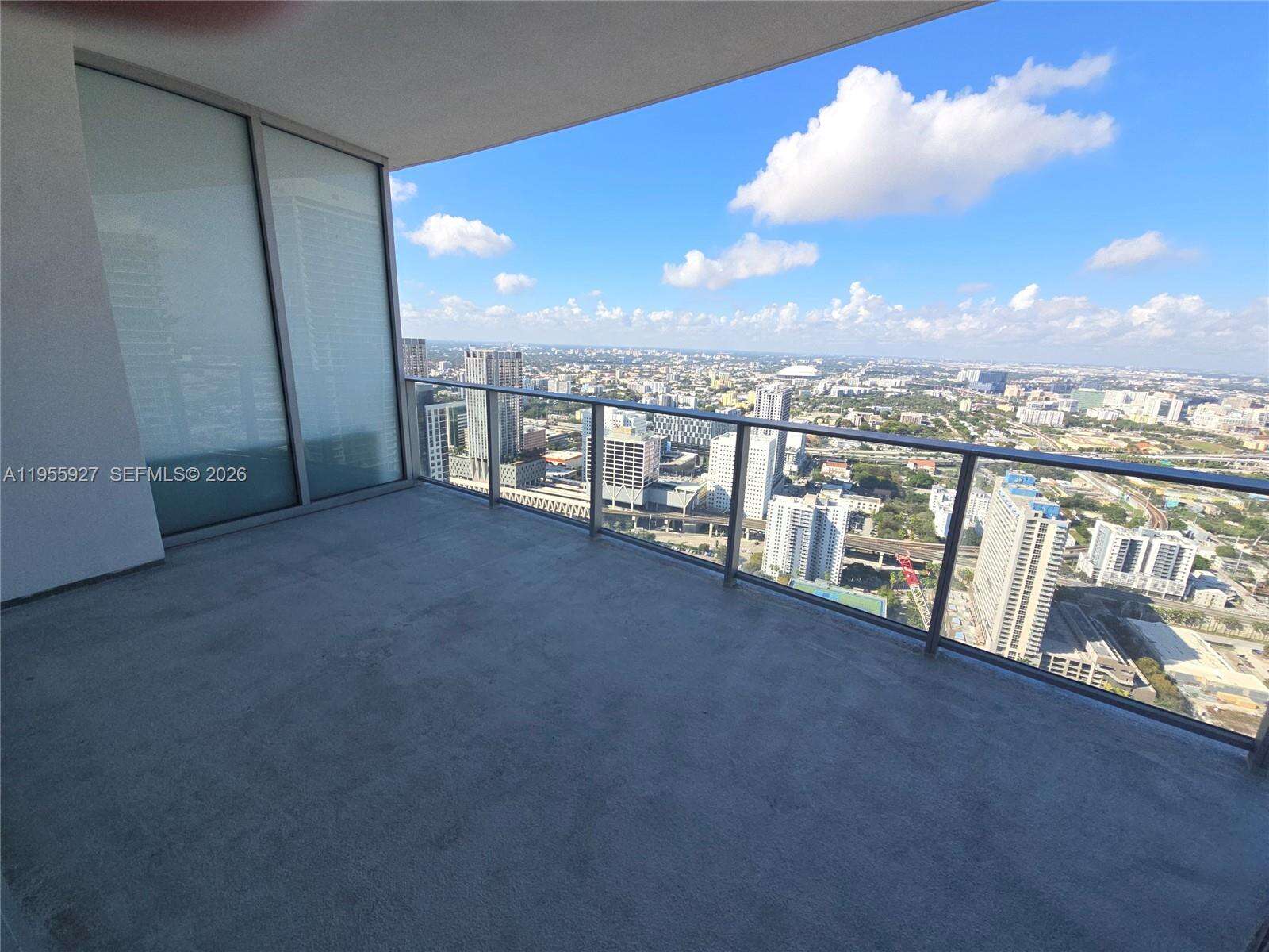 Paramount Miami Worldcenter at 851 1 Ave, Miami, FL 33132 - For Sale photo 22