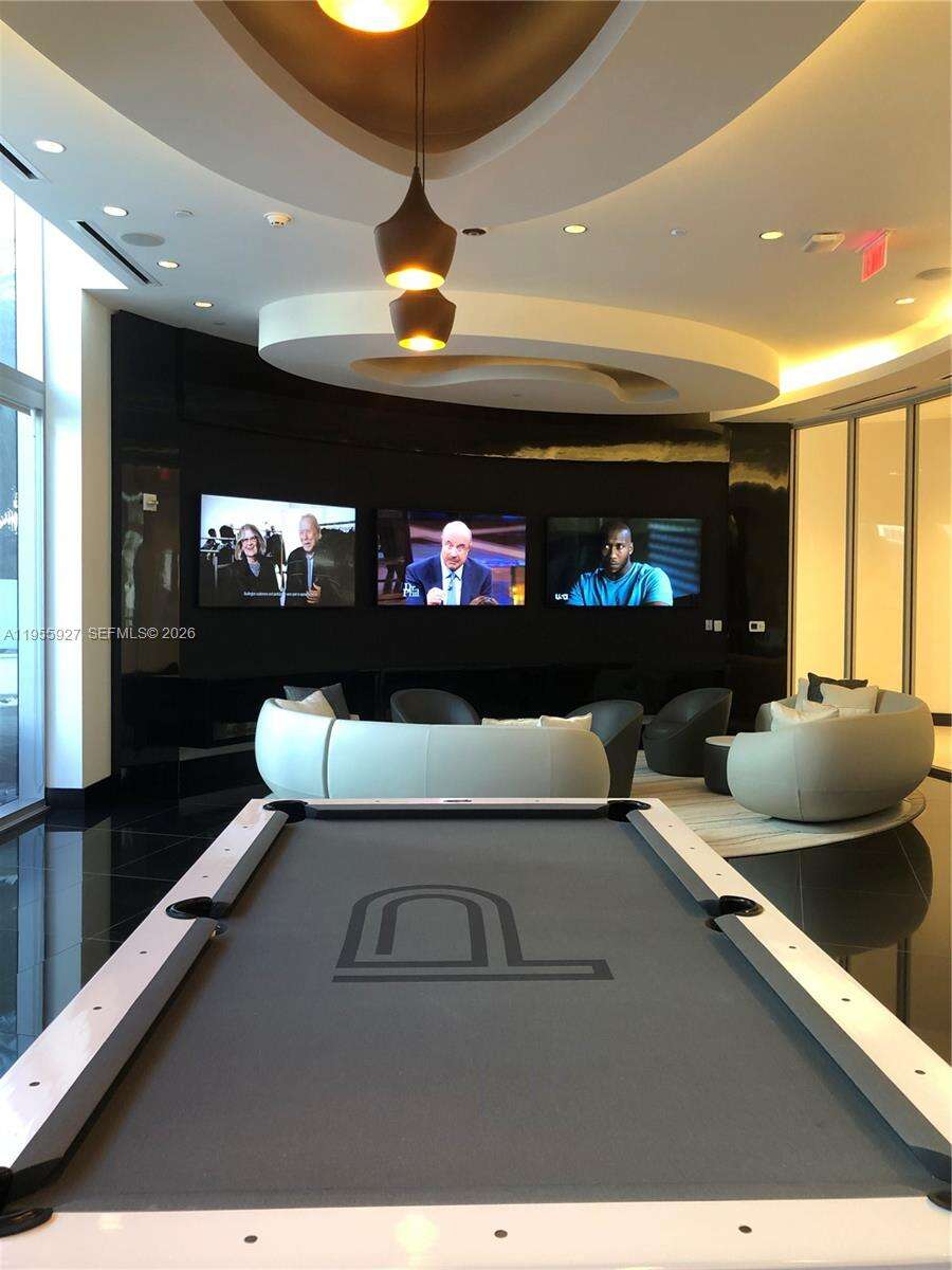 Paramount Miami Worldcenter at 851 1 Ave, Miami, FL 33132 - For Sale photo 25