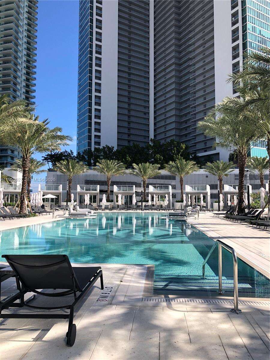 Paramount Miami Worldcenter at 851 1 Ave, Miami, FL 33132 - For Sale photo 28