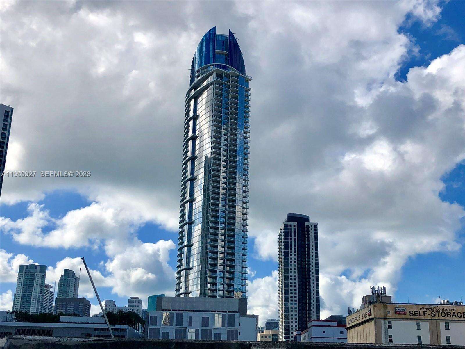 Paramount Miami Worldcenter at 851 1 Ave, Miami, FL 33132 - For Sale photo 53
