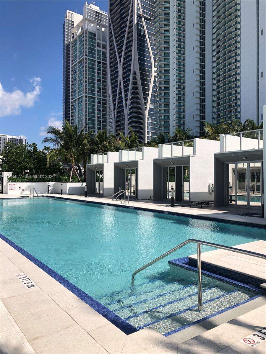 Paramount Miami Worldcenter at 851 1 Ave, Miami, FL 33132 - For Sale photo 55