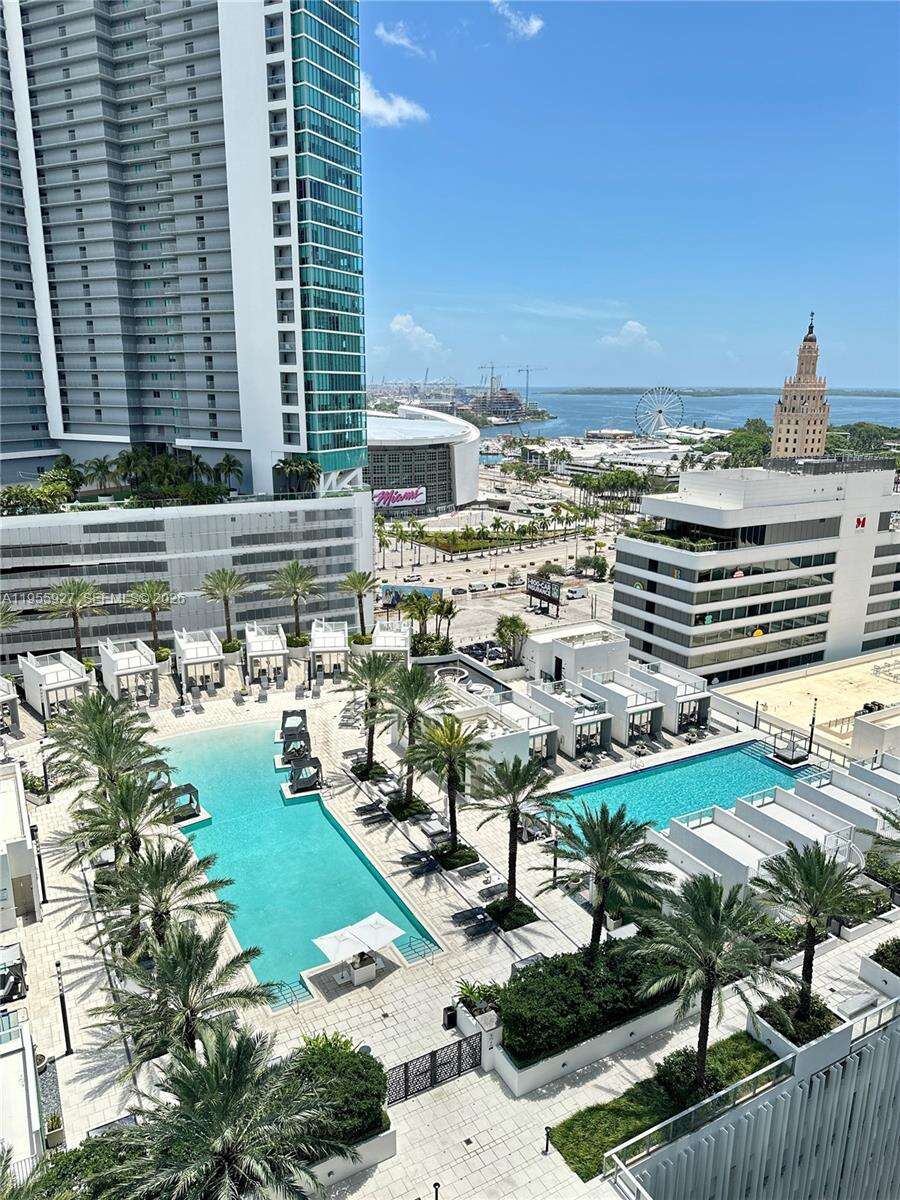 Paramount Miami Worldcenter at 851 1 Ave, Miami, FL 33132 - For Sale photo 60