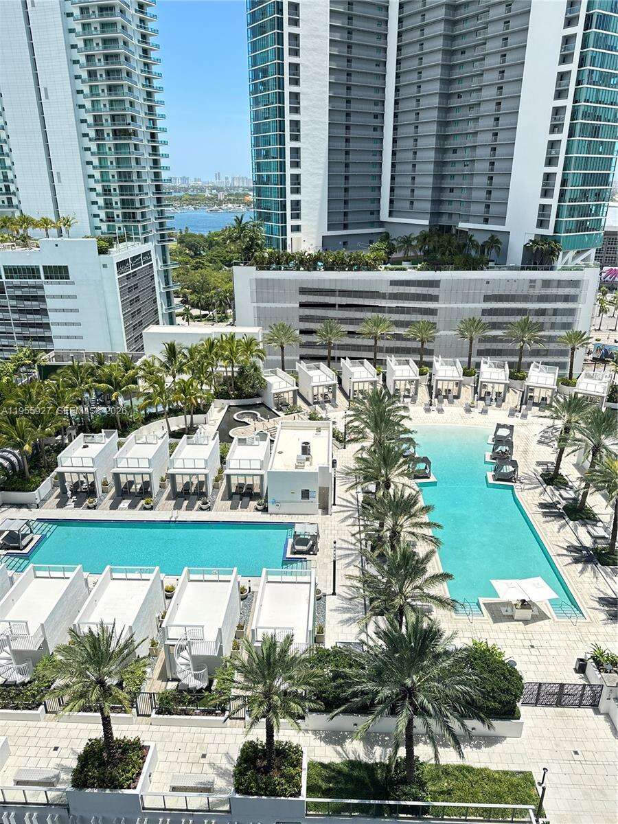 Paramount Miami Worldcenter at 851 1 Ave, Miami, FL 33132 - For Sale photo 61