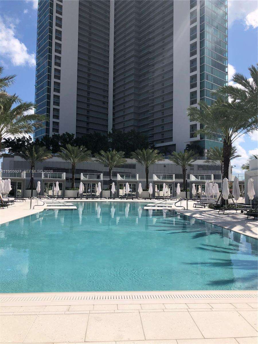 Paramount Miami Worldcenter at 851 1 Ave, Miami, FL 33132 - For Sale photo 65