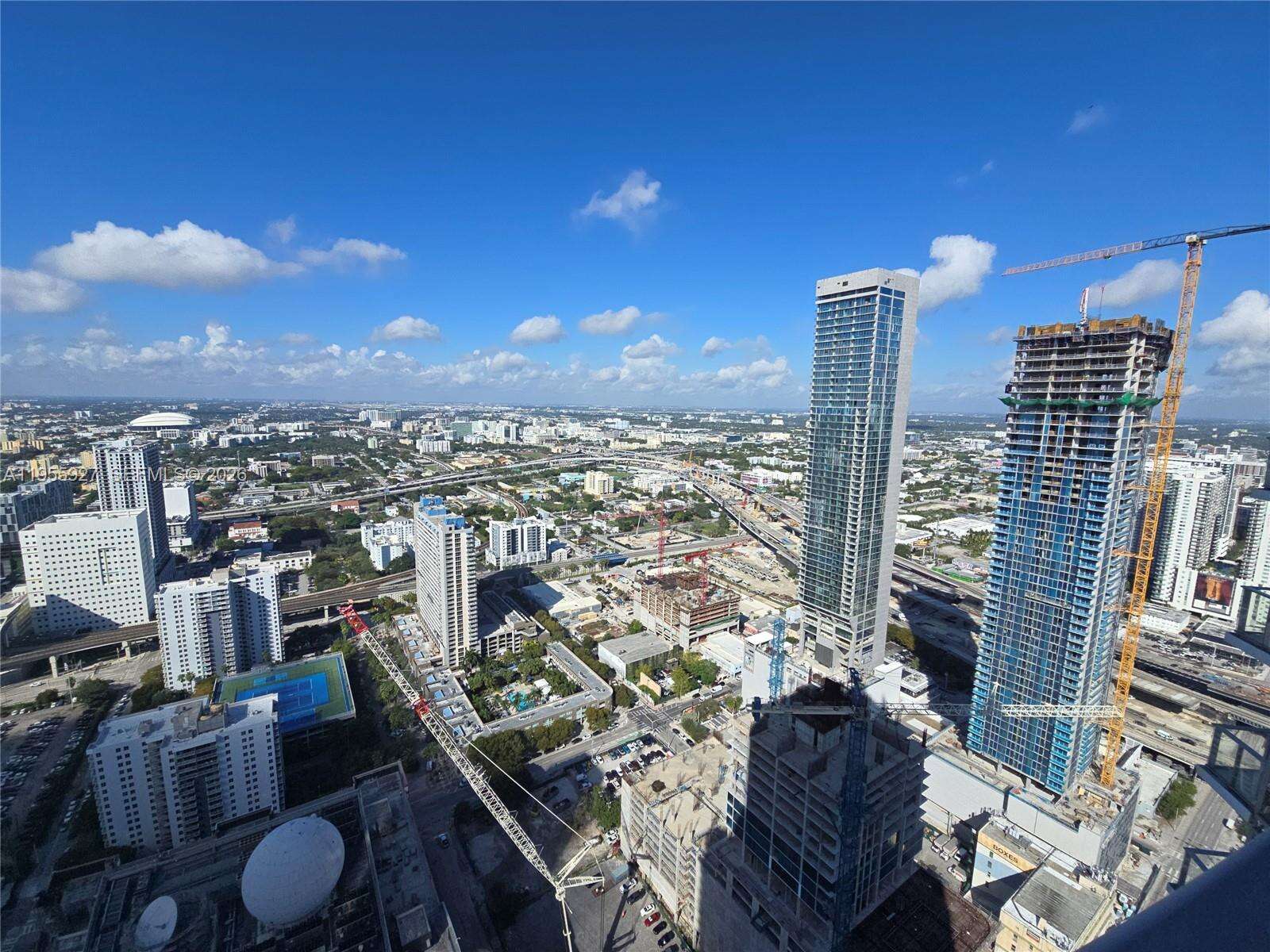 Paramount Miami Worldcenter at 851 1 Ave, Miami, FL 33132 - For Sale photo 10