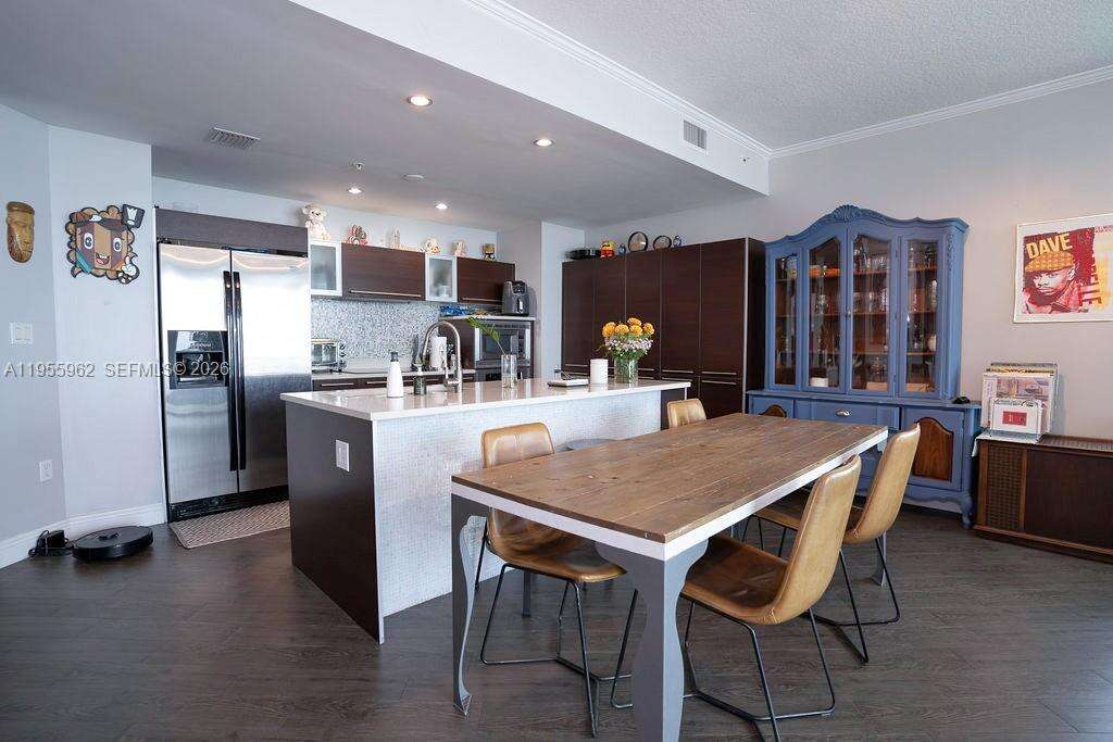 Quantum On The Bay at 1900 Bayshore Dr, Miami, FL 33132 - For Sale photo 4