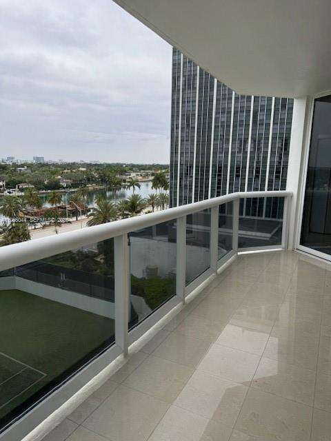 BLUE DIAMOND - , Miami Beach, FL 33140 | Picture 22