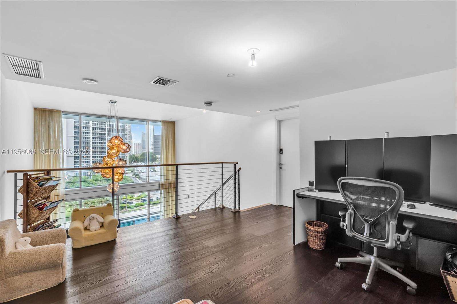 EPIC WEST - 200 Biscayne Blvd Way, Miami, FL 33131 | Picture 18