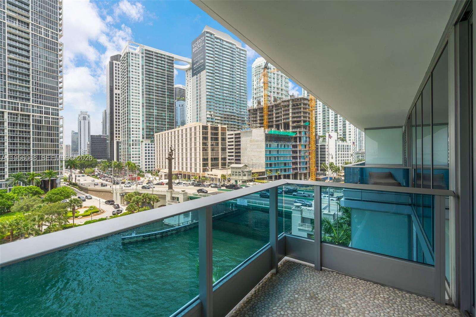 EPIC WEST - 200 Biscayne Blvd Way, Miami, FL 33131 | Picture 36