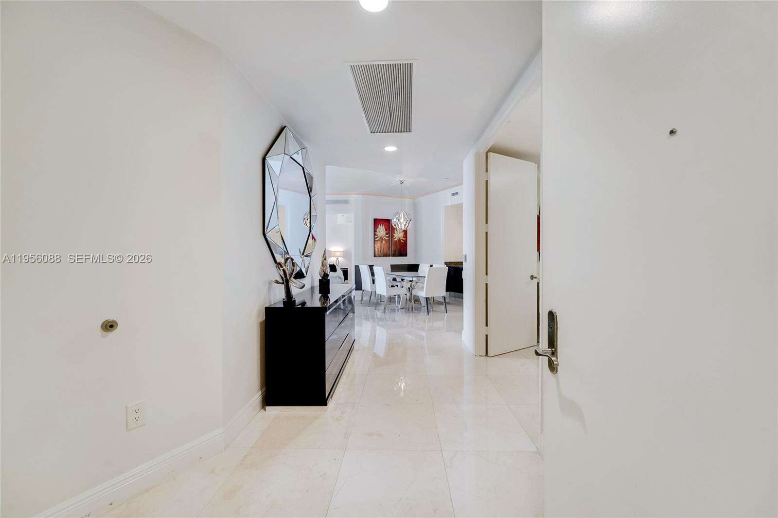 TDR TOWER I - 16001 Collins Ave, Sunny Isles Beach, FL 33160 | Picture 2
