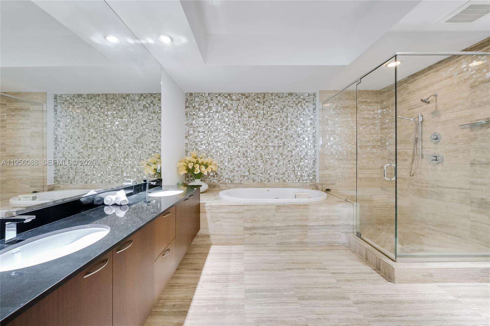 TDR TOWER I - 16001 Collins Ave, Sunny Isles Beach, FL 33160 | Picture 14