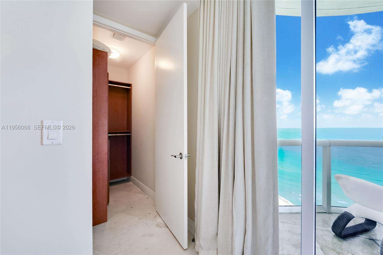 TDR TOWER I - 16001 Collins Ave, Sunny Isles Beach, FL 33160 | Picture 19