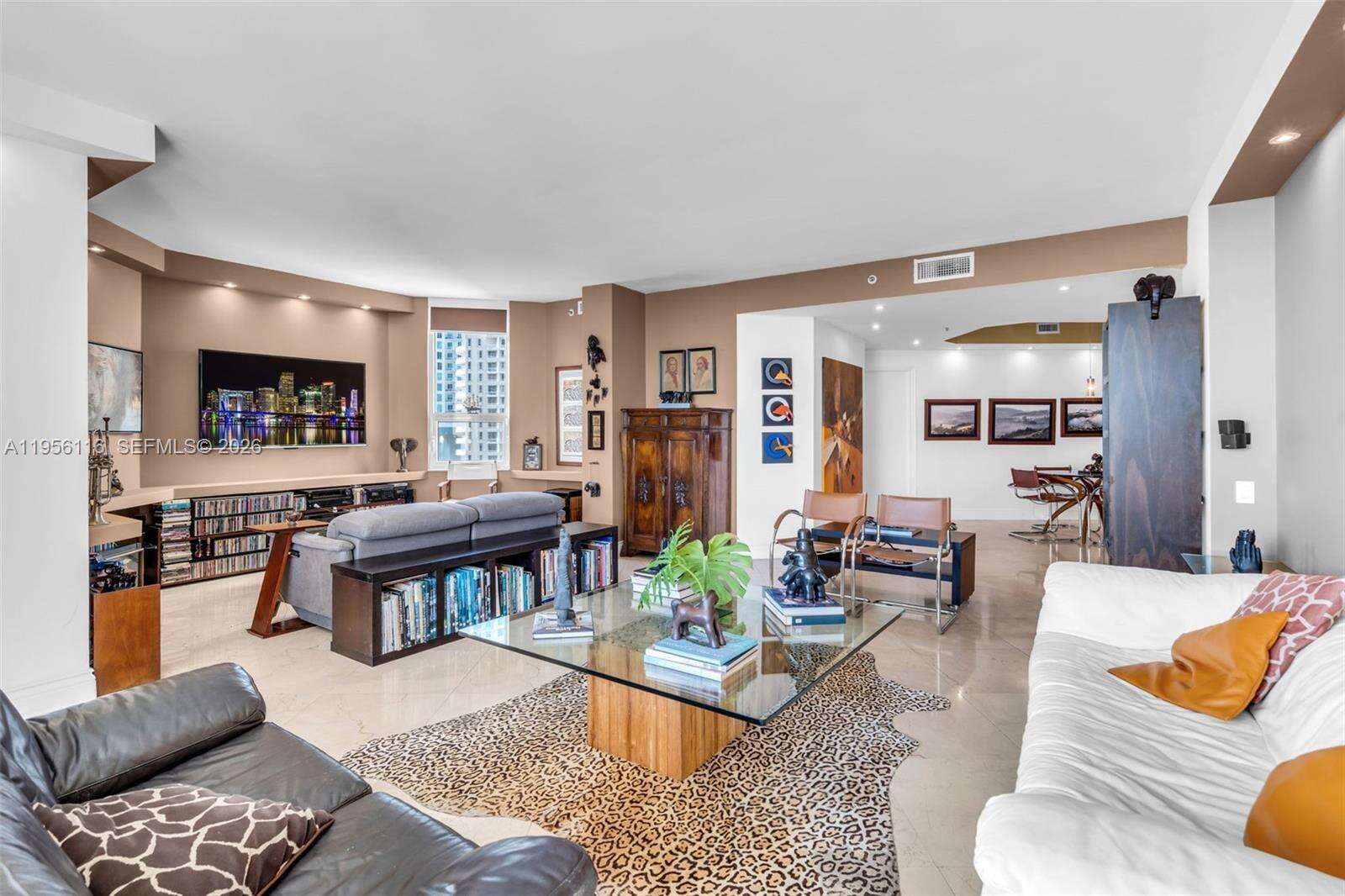 TWO TEQUESTA POINT - 808 Brickell Key Dr, Miami, FL 33131 | Picture 15