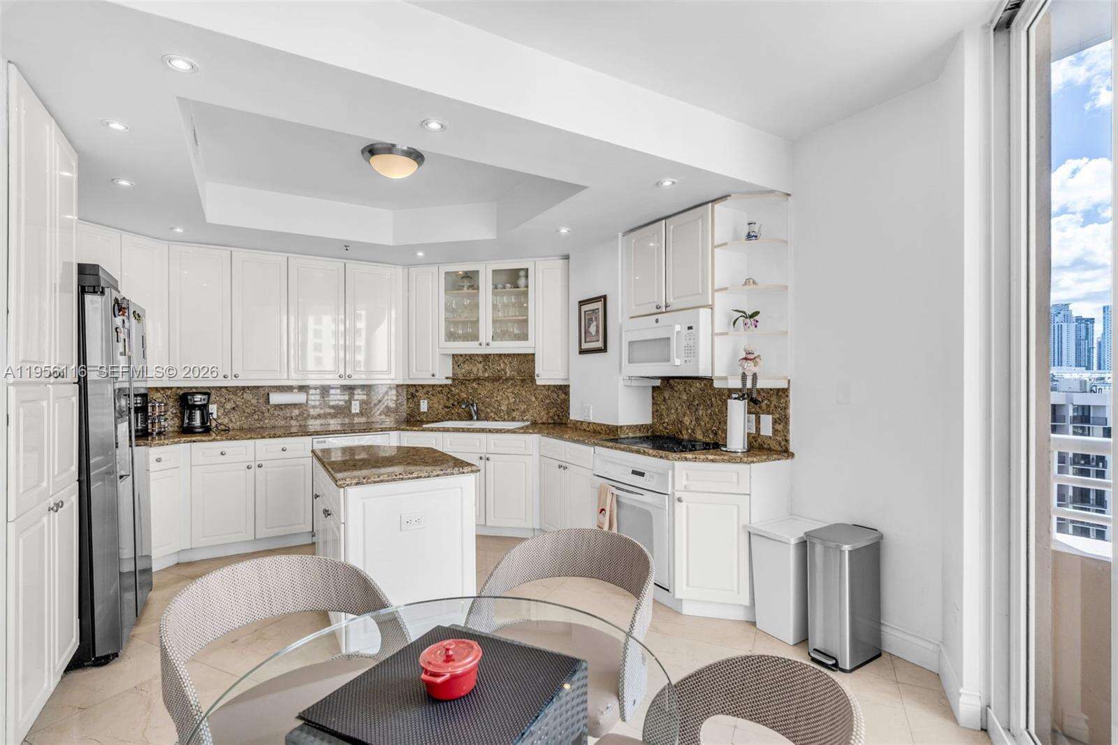 TWO TEQUESTA POINT - 808 Brickell Key Dr, Miami, FL 33131 | Picture 18