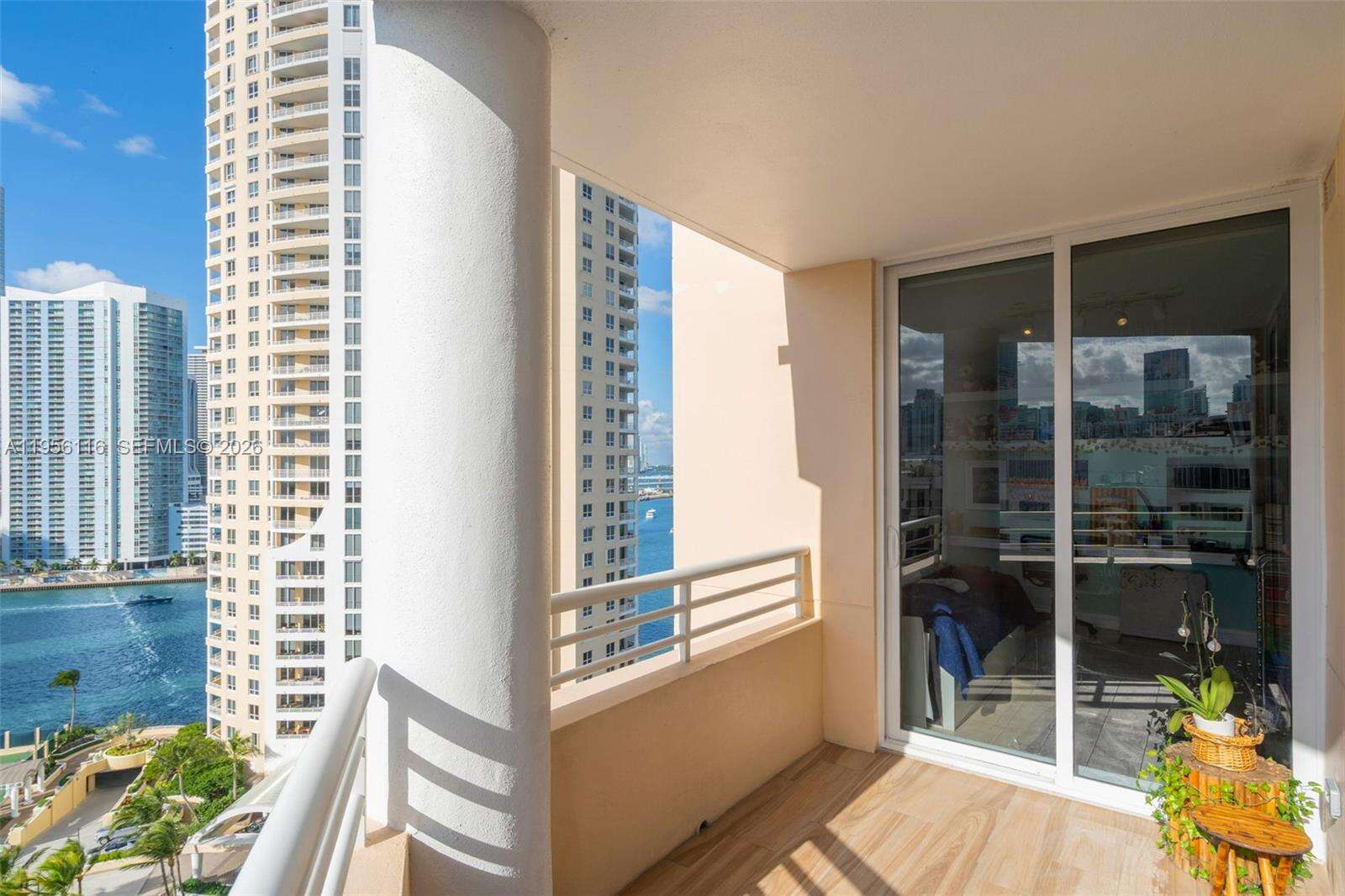TWO TEQUESTA POINT - 808 Brickell Key Dr, Miami, FL 33131 | Picture 24