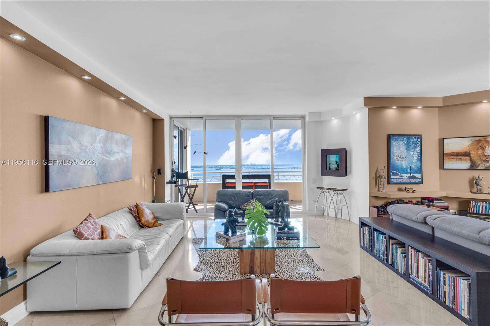 TWO TEQUESTA POINT - 808 Brickell Key Dr, Miami, FL 33131 | Picture 5