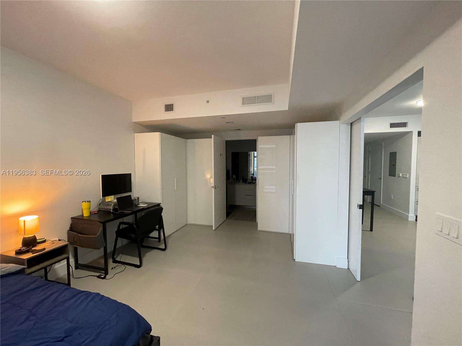 1010 Brickell at 1010 Brickell Ave, Miami, FL 33131 - For Sale photo 11