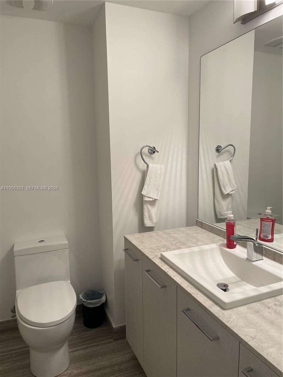 1010 Brickell at 1010 Brickell Ave, Miami, FL 33131 - For Sale photo 18