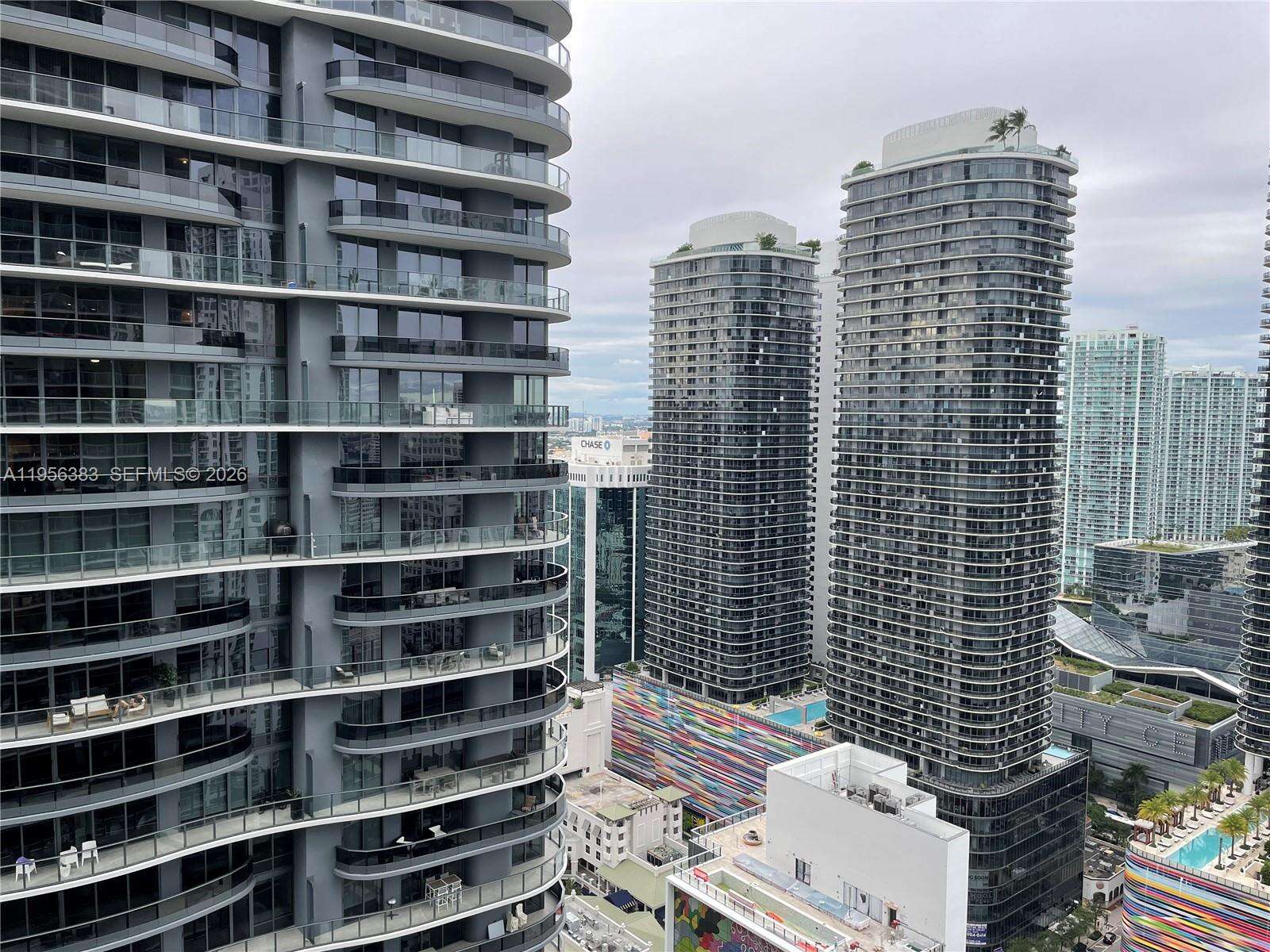1010 Brickell at 1010 Brickell Ave, Miami, FL 33131 - For Sale photo 26