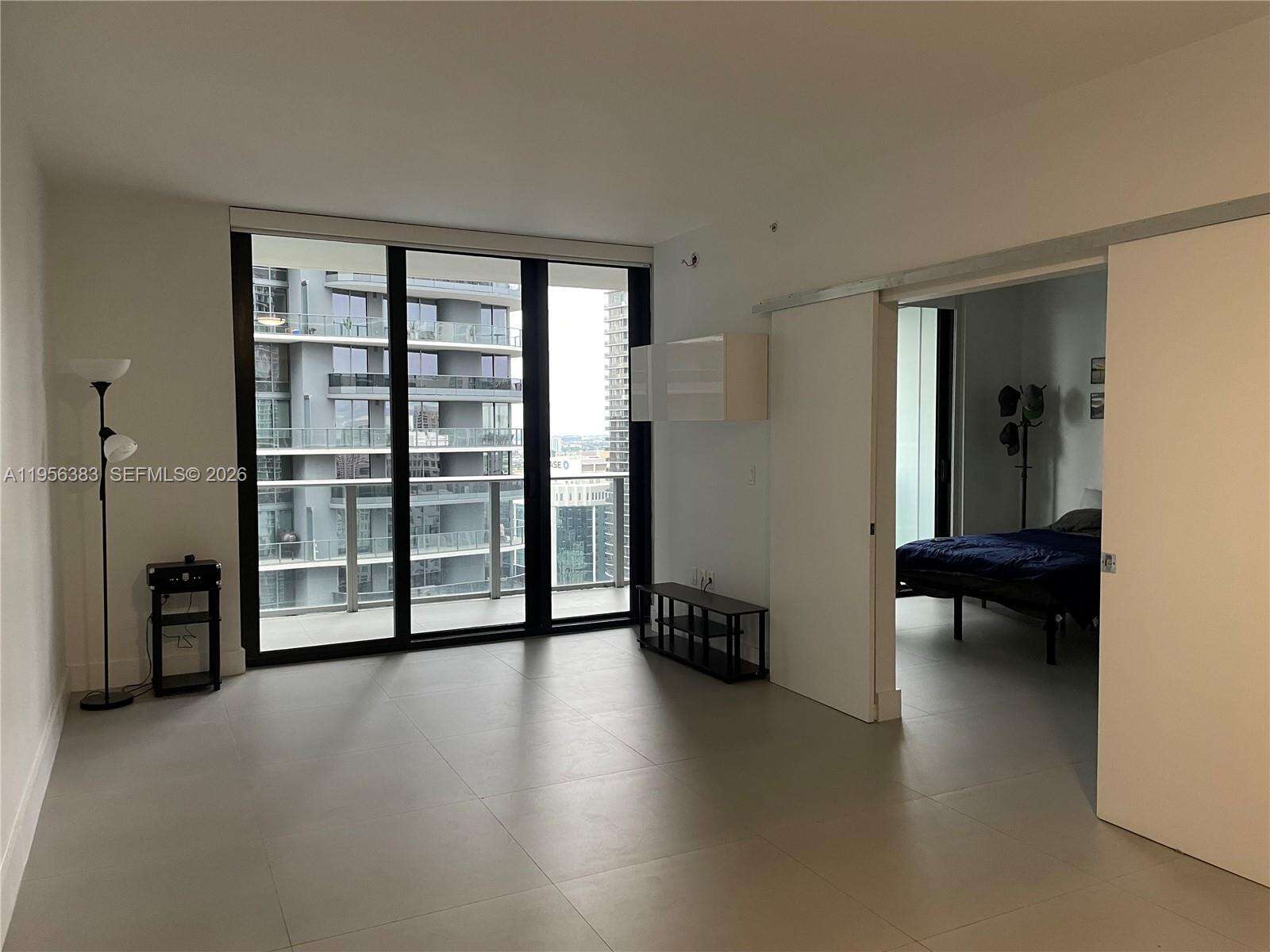 1010 Brickell at 1010 Brickell Ave, Miami, FL 33131 - For Sale photo 4