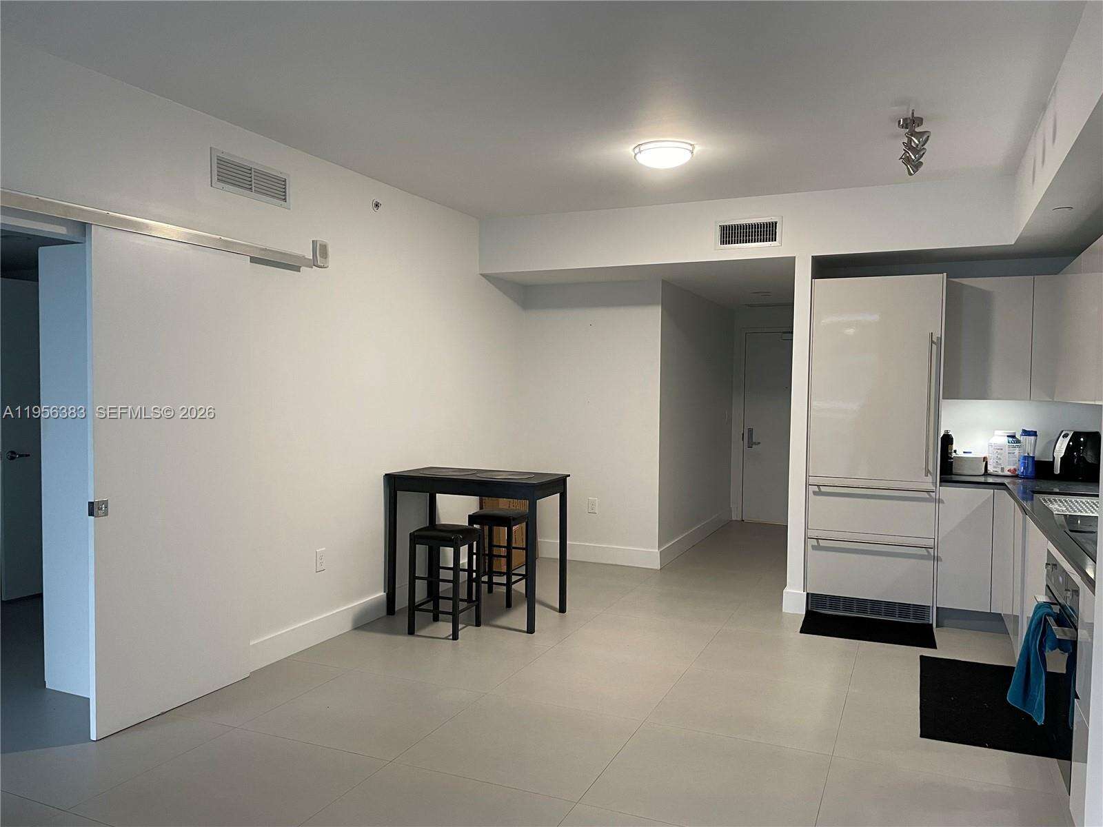 1010 Brickell at 1010 Brickell Ave, Miami, FL 33131 - For Sale photo 5