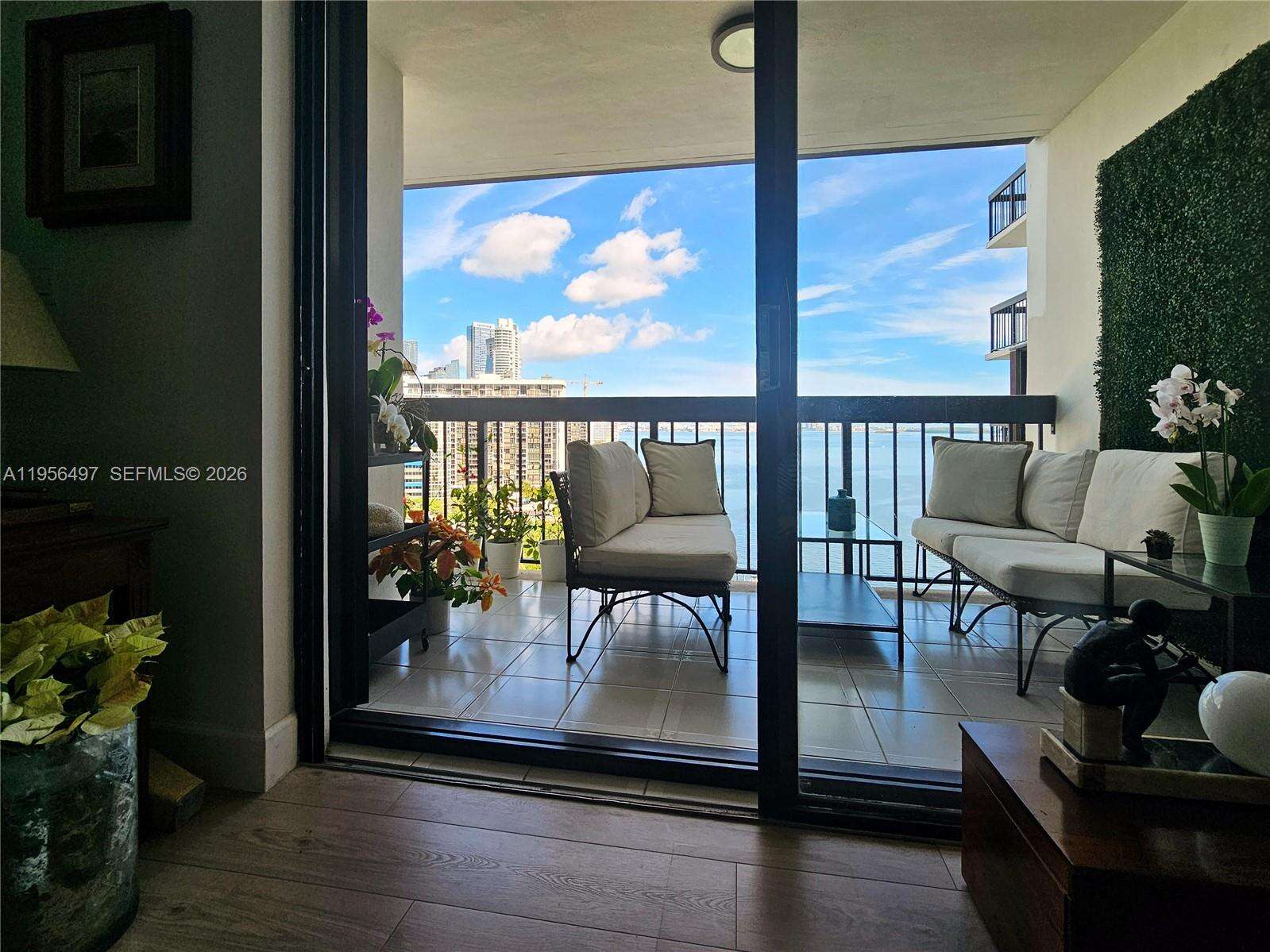 Brickell Bay Club at 2333 Brickell Ave, Miami, FL 33129 - For Sale photo 12