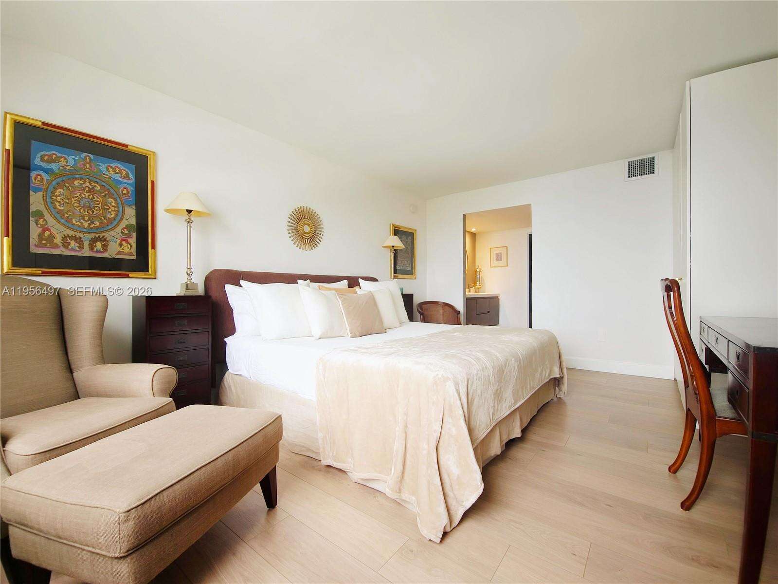 Brickell Bay Club at 2333 Brickell Ave, Miami, FL 33129 - For Sale photo 14