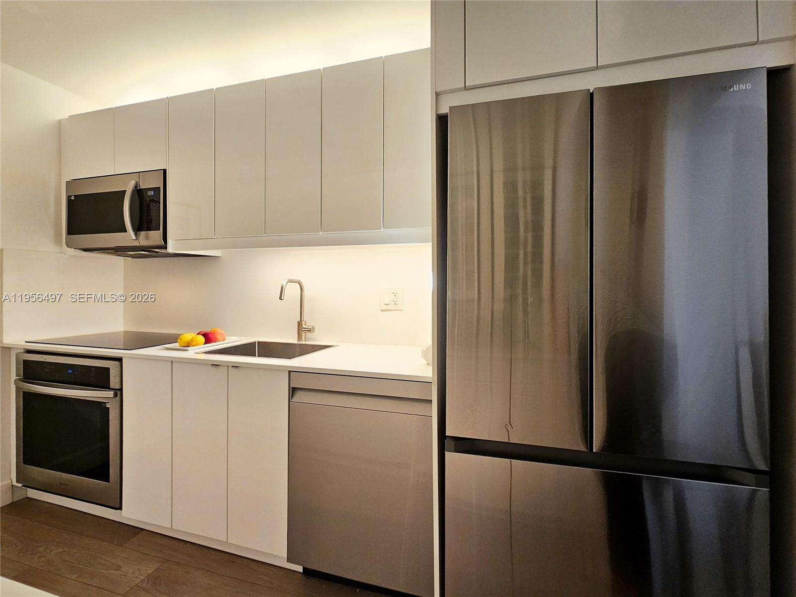 Brickell Bay Club at 2333 Brickell Ave, Miami, FL 33129 - For Sale photo 8
