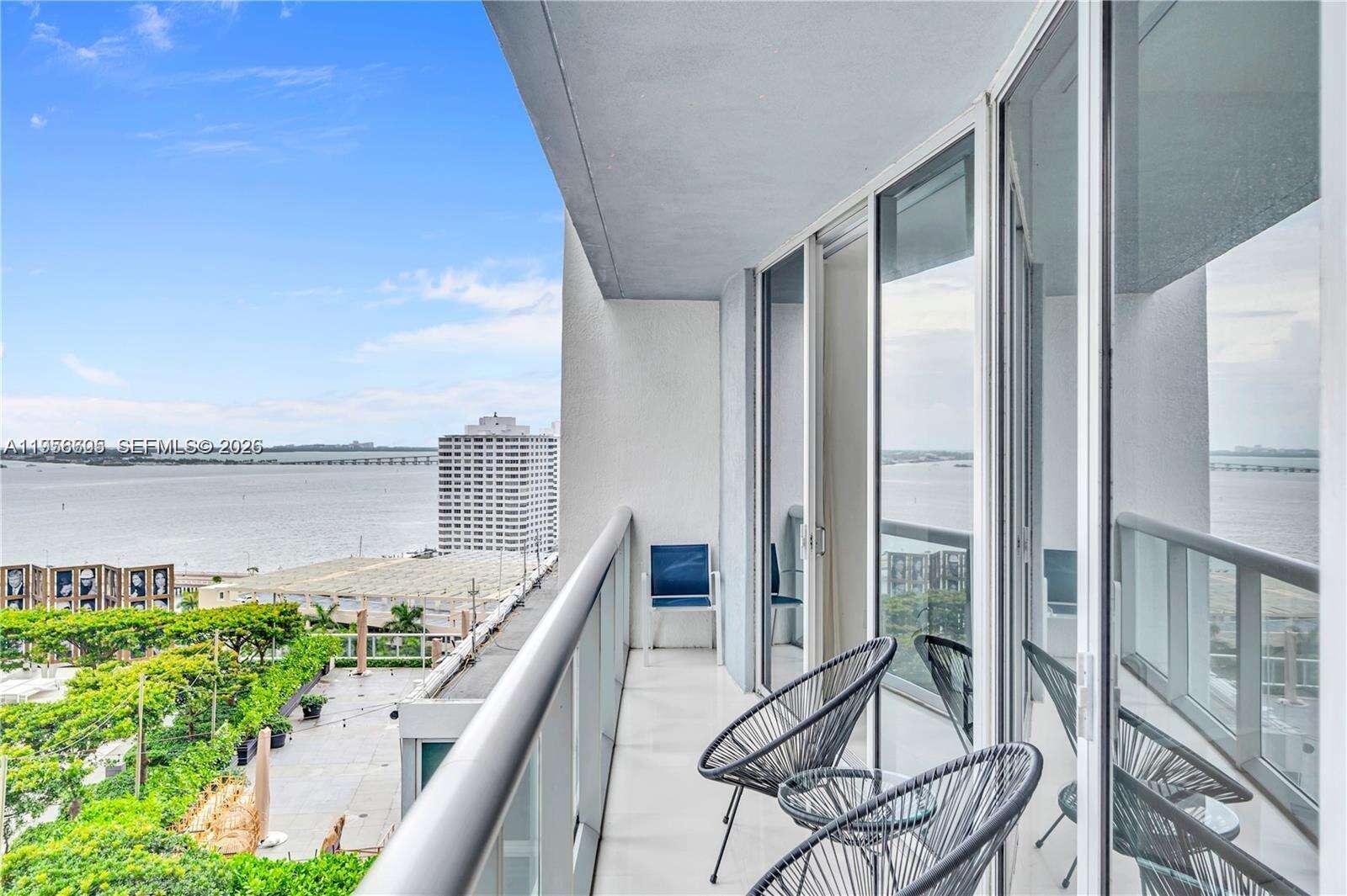 Icon Brickell 3 at 485 Brickell Ave, Miami, FL 33131 - For Sale photo 1