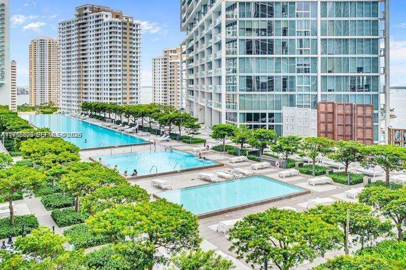 Icon Brickell 3 at 485 Brickell Ave, Miami, FL 33131 - For Sale photo 4