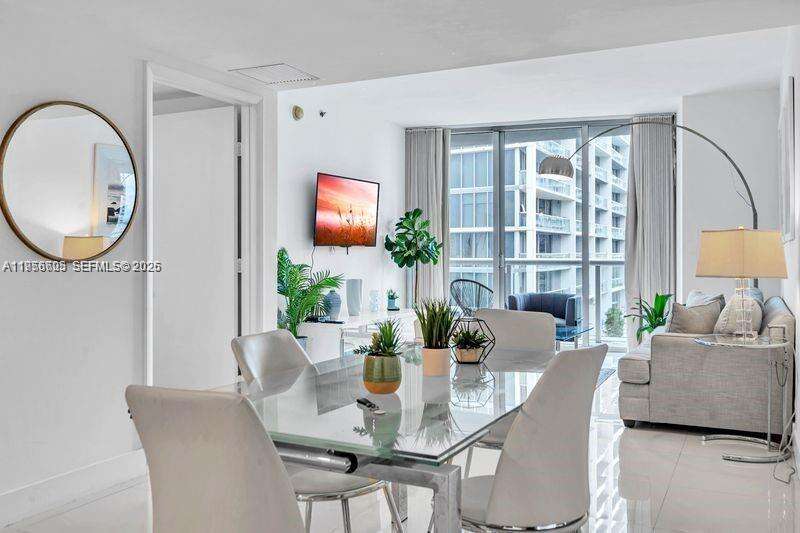 Icon Brickell 3 at 485 Brickell Ave, Miami, FL 33131 - For Sale photo 7