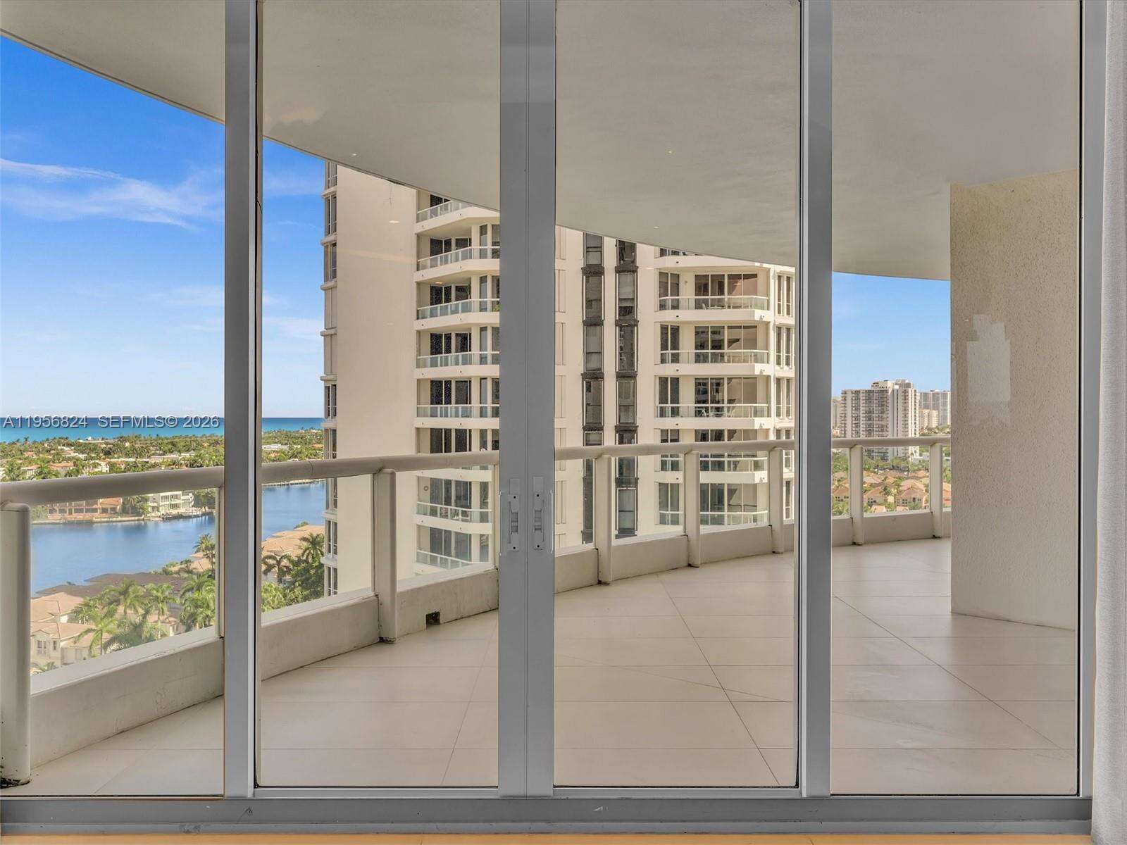 ATLANTIC I AT THE POINT - 21200 Point Pl, Aventura, FL 33180 | Picture 20