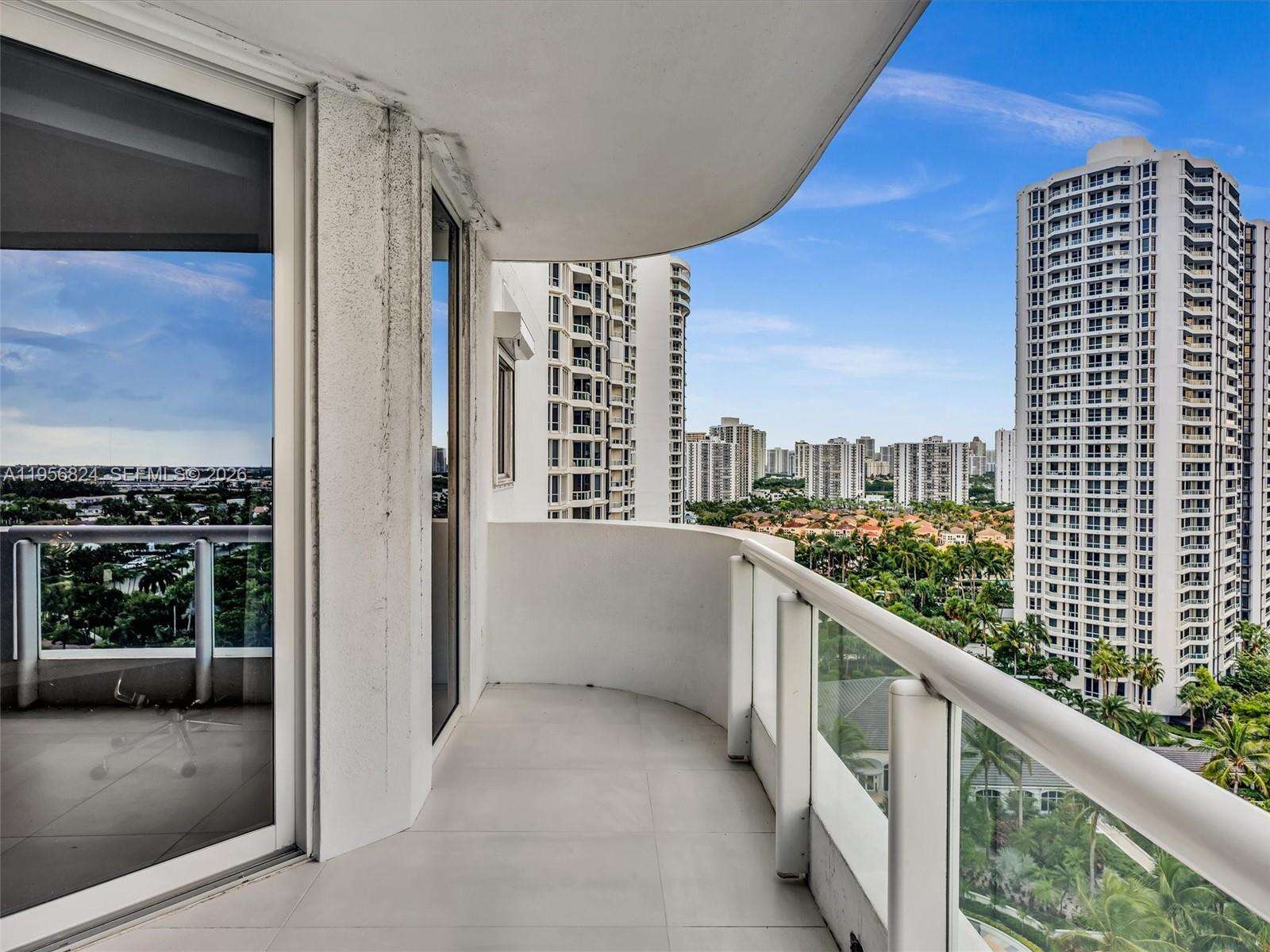 ATLANTIC I AT THE POINT - 21200 Point Pl, Aventura, FL 33180 | Picture 55
