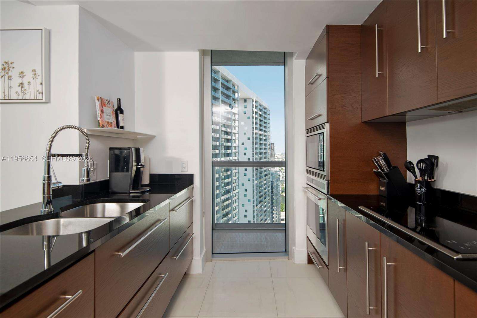 ICON BRICKELL CONDO NO 3 - 485 Brickell Ave, Miami, FL 33131 | Picture 15
