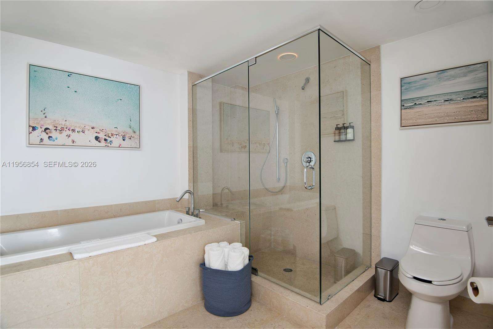 ICON BRICKELL CONDO NO 3 - 485 Brickell Ave, Miami, FL 33131 | Picture 22