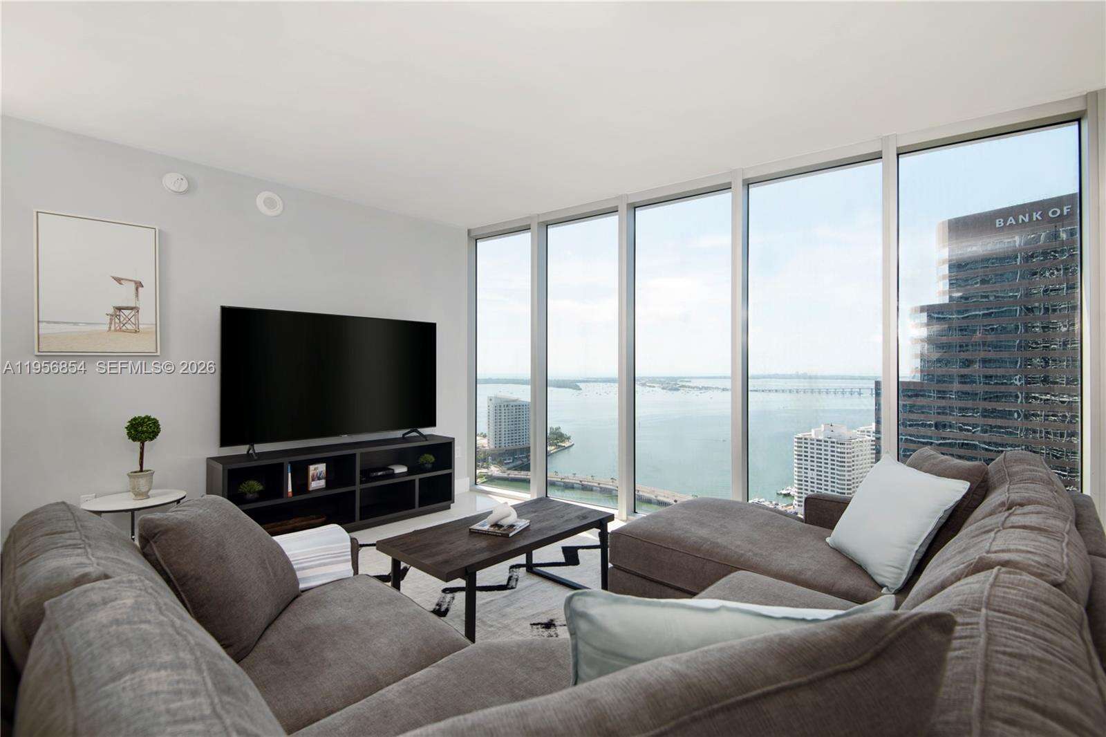 ICON BRICKELL CONDO NO 3 - 485 Brickell Ave, Miami, FL 33131 | Picture 6