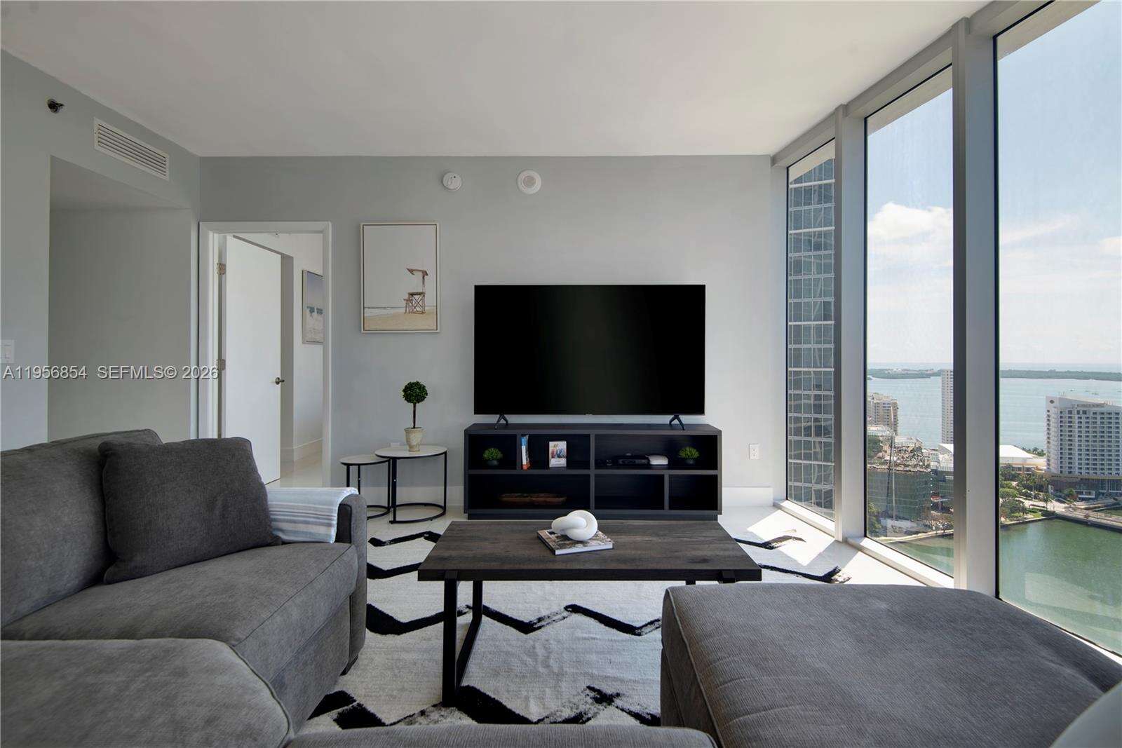 ICON BRICKELL CONDO NO 3 - 485 Brickell Ave, Miami, FL 33131 | Picture 7