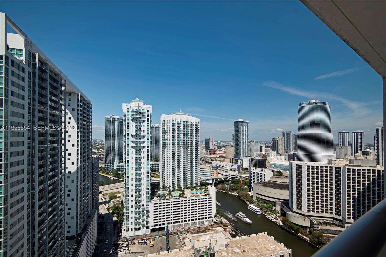 ICON BRICKELL CONDO NO 3 - 485 Brickell Ave, Miami, FL 33131 | Picture 10