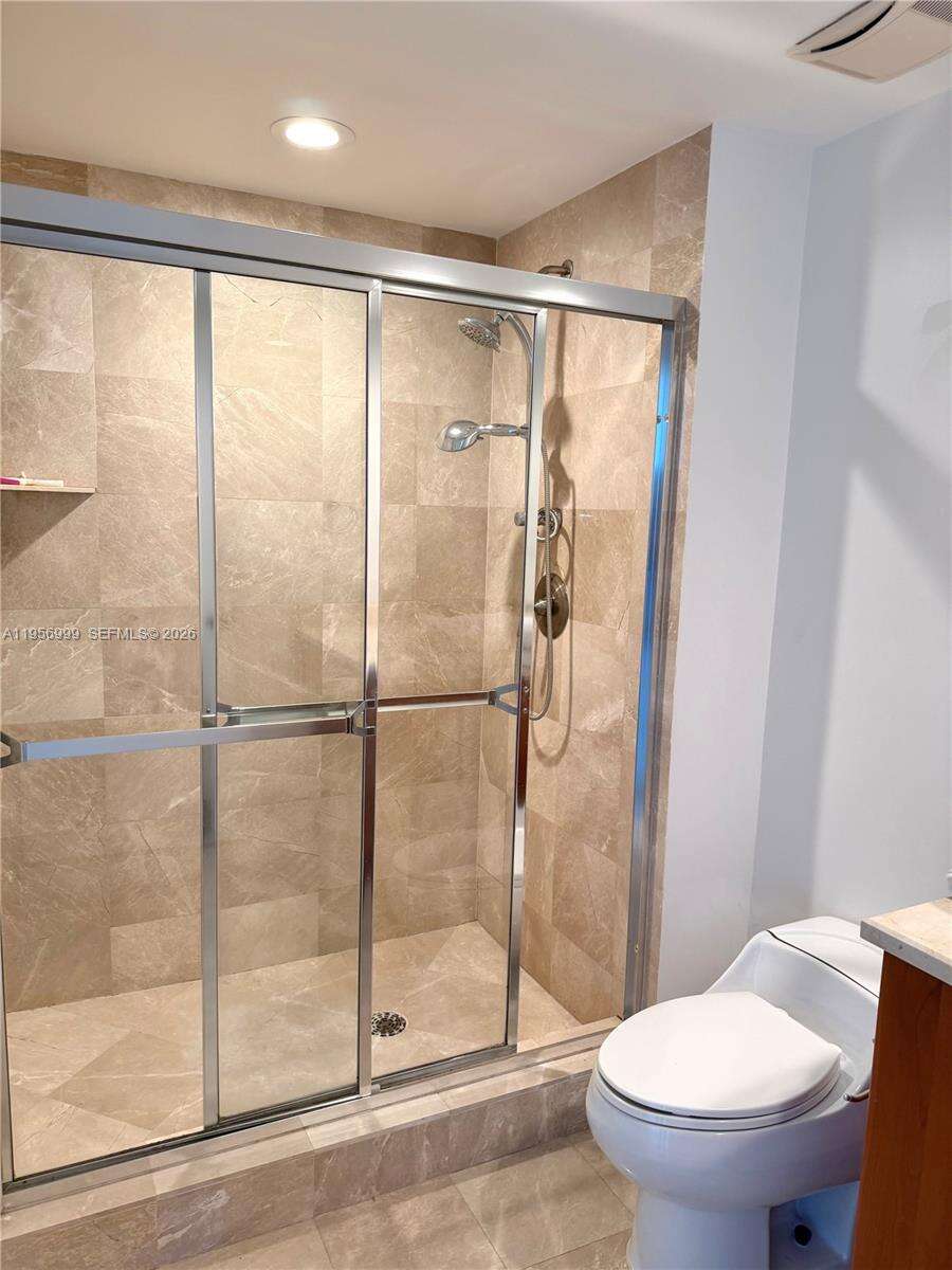 THE PENINSULA II - 3301 183 St, Aventura, FL 33160 | Picture 9