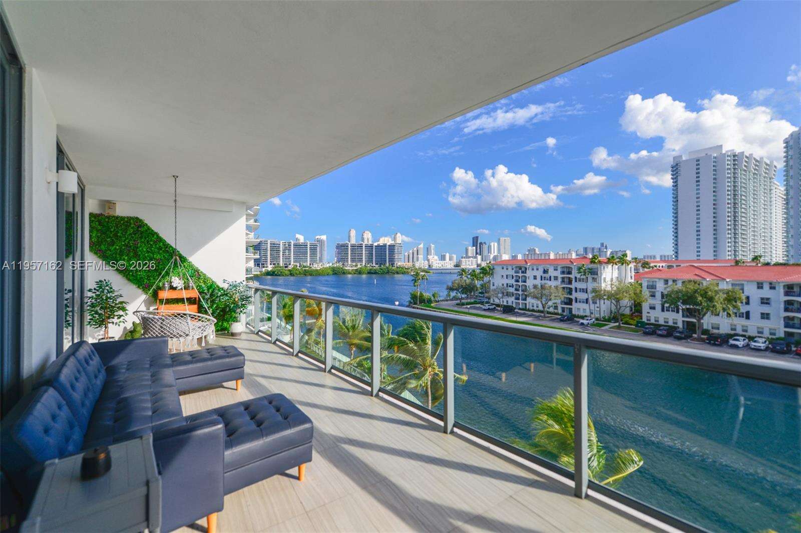 ECHO - 3250 188 St, Aventura, FL 33180 | Picture 1