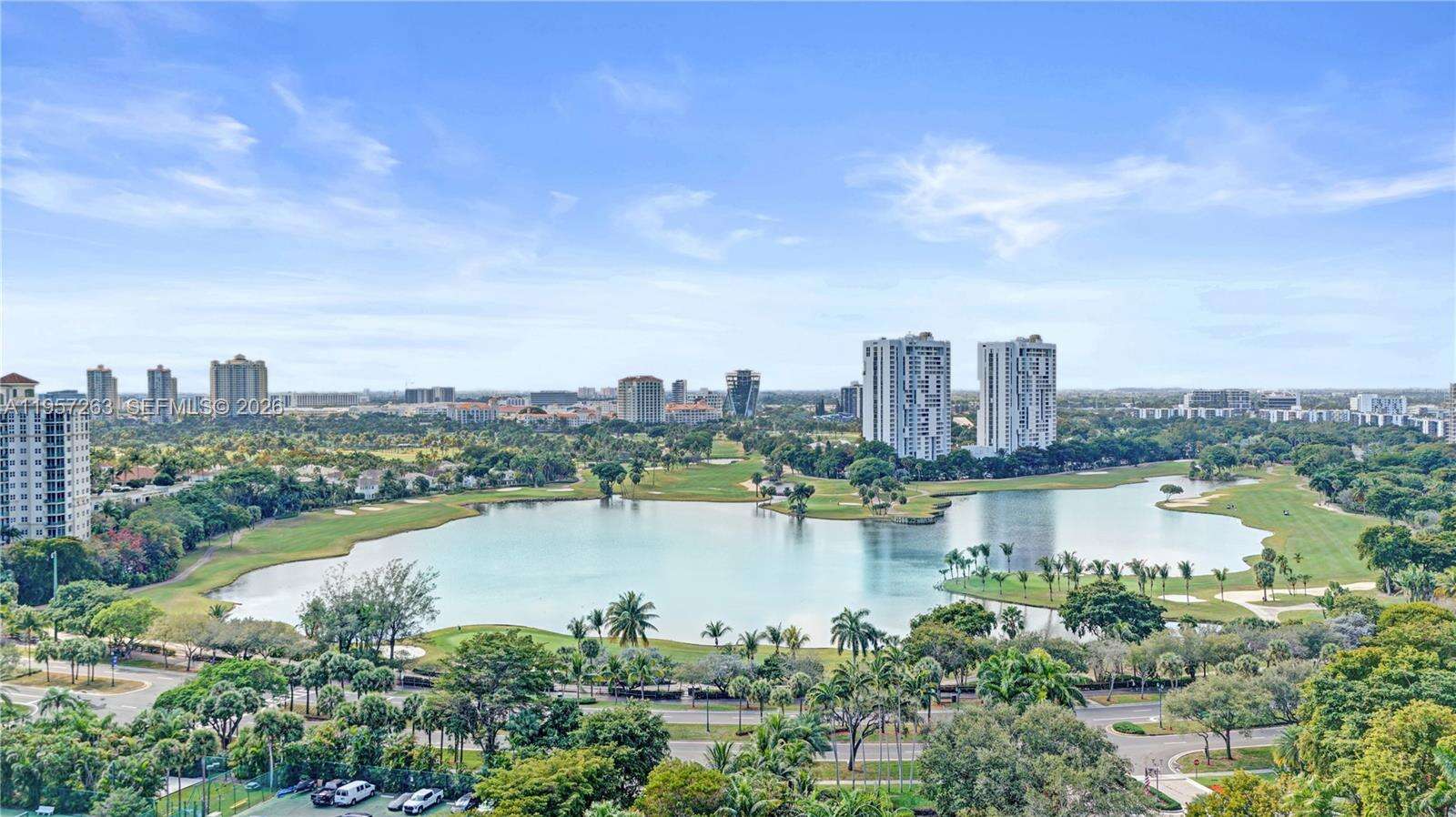 HAMPTONS SOUTH - 20201 Country Club Dr, Aventura, FL 33180 | Picture 4