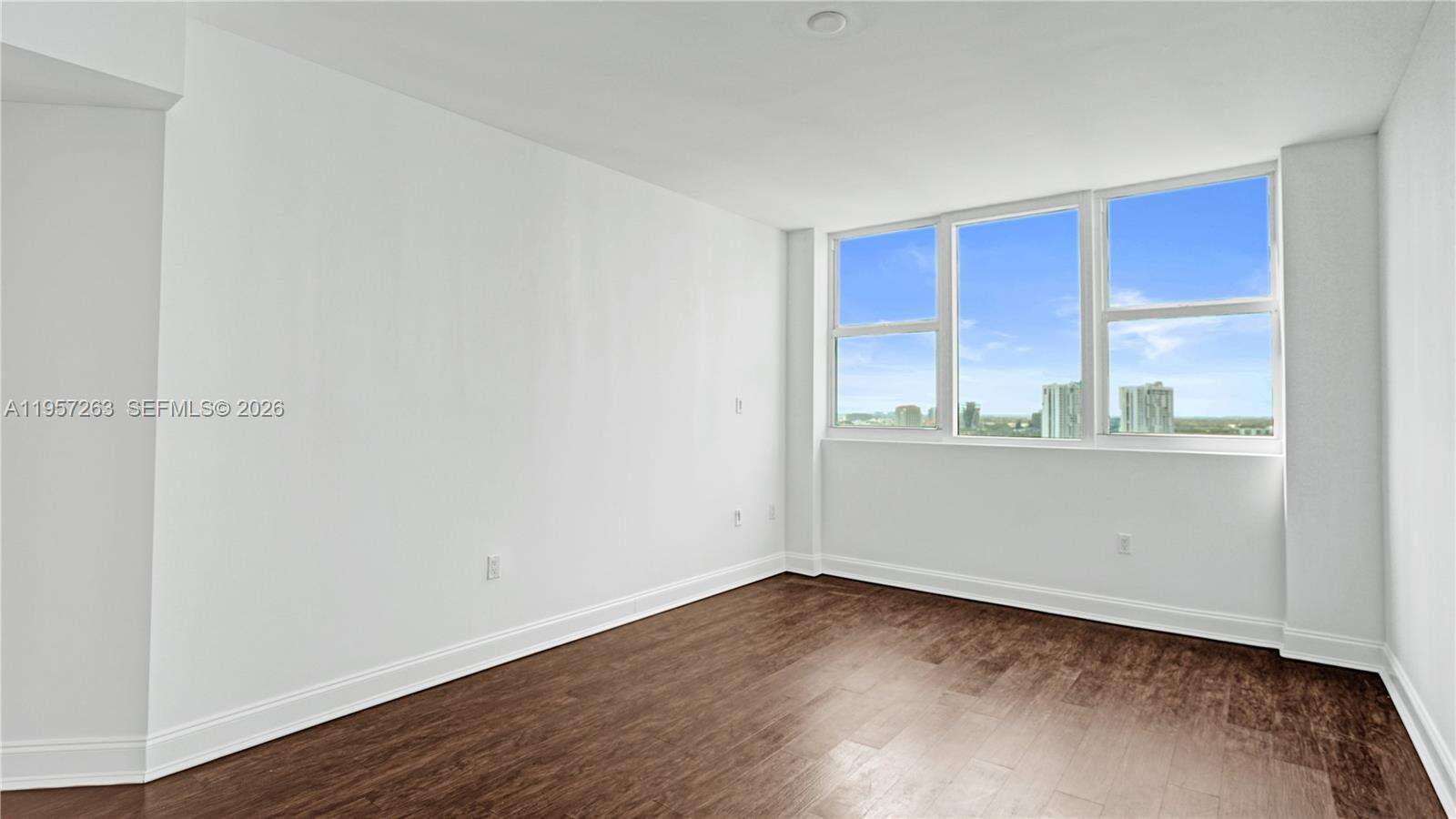 HAMPTONS SOUTH - 20201 Country Club Dr, Aventura, FL 33180 | Picture 40