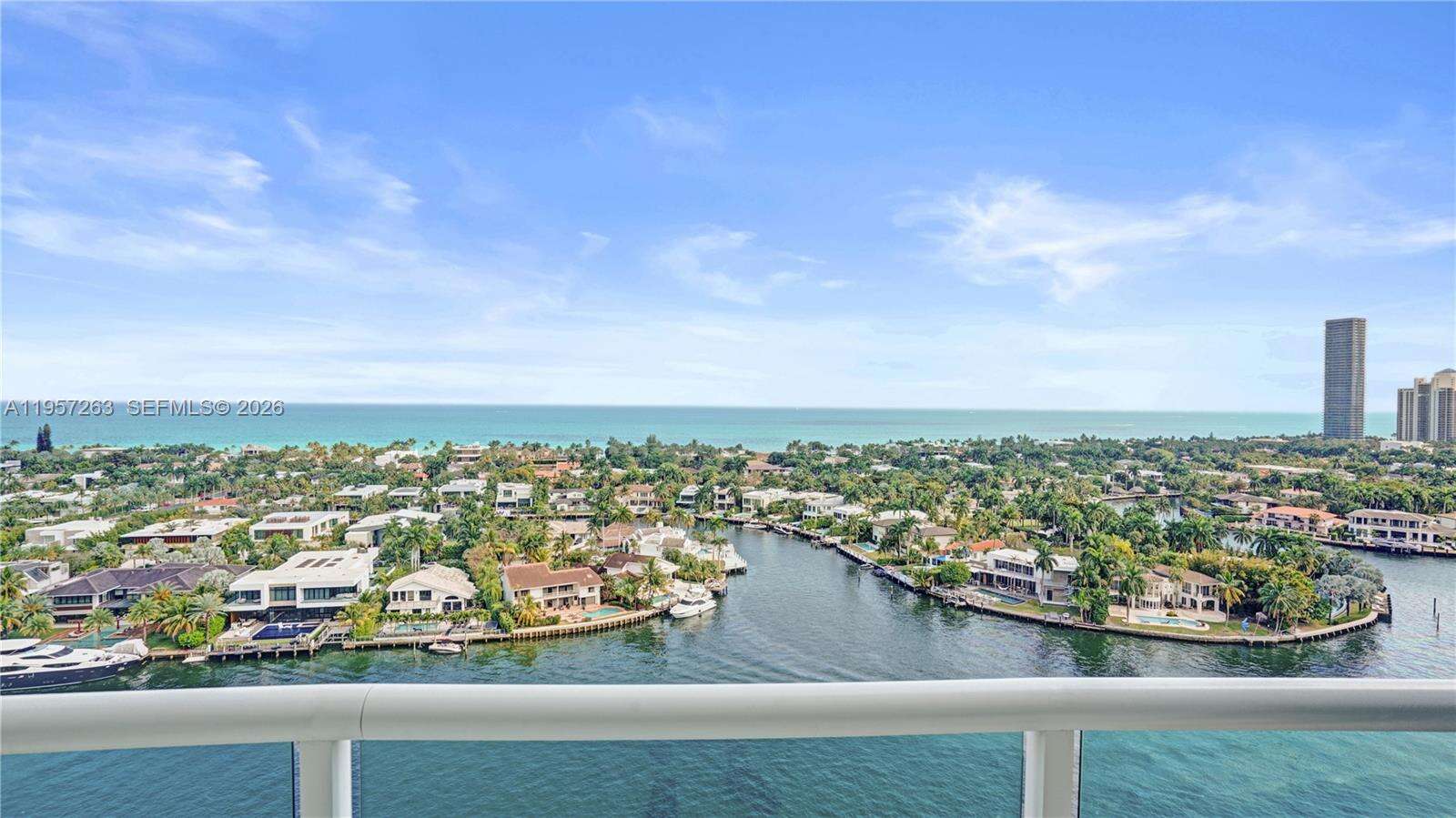 HAMPTONS SOUTH - 20201 Country Club Dr, Aventura, FL 33180 | Picture 6