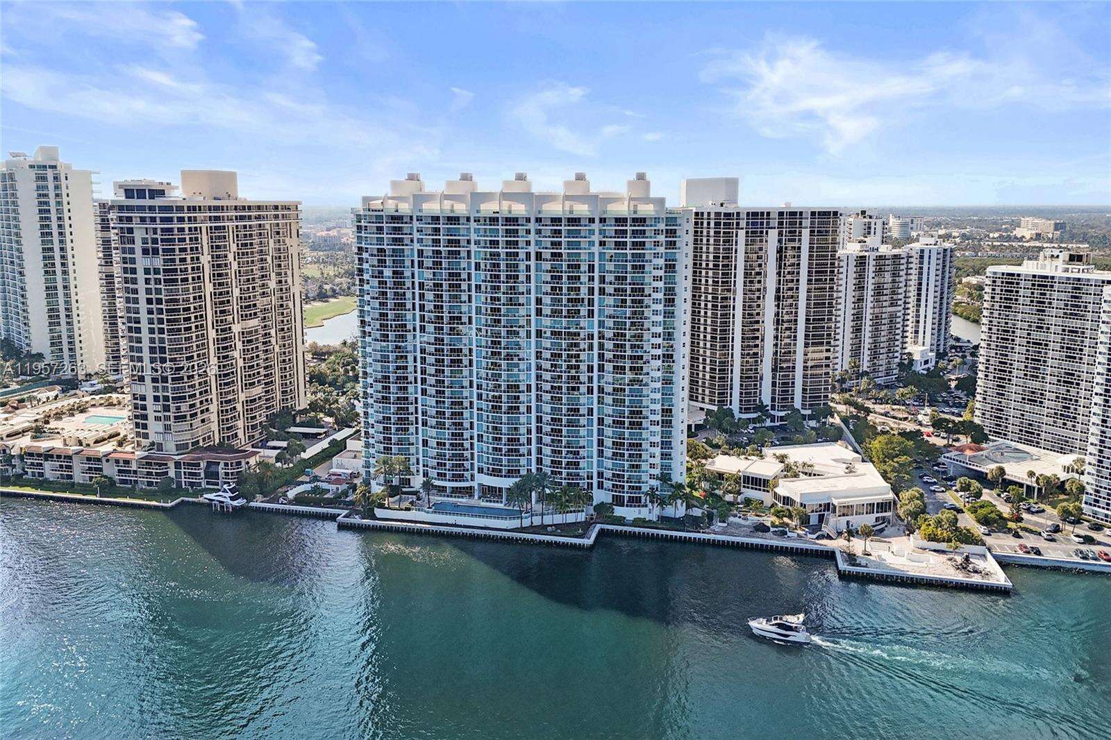 HAMPTONS SOUTH - 20201 Country Club Dr, Aventura, FL 33180 | Picture 72