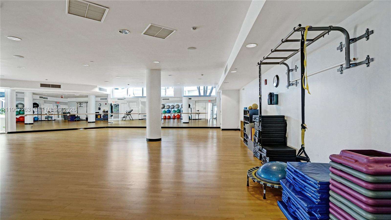 HAMPTONS SOUTH - 20201 Country Club Dr, Aventura, FL 33180 | Picture 95