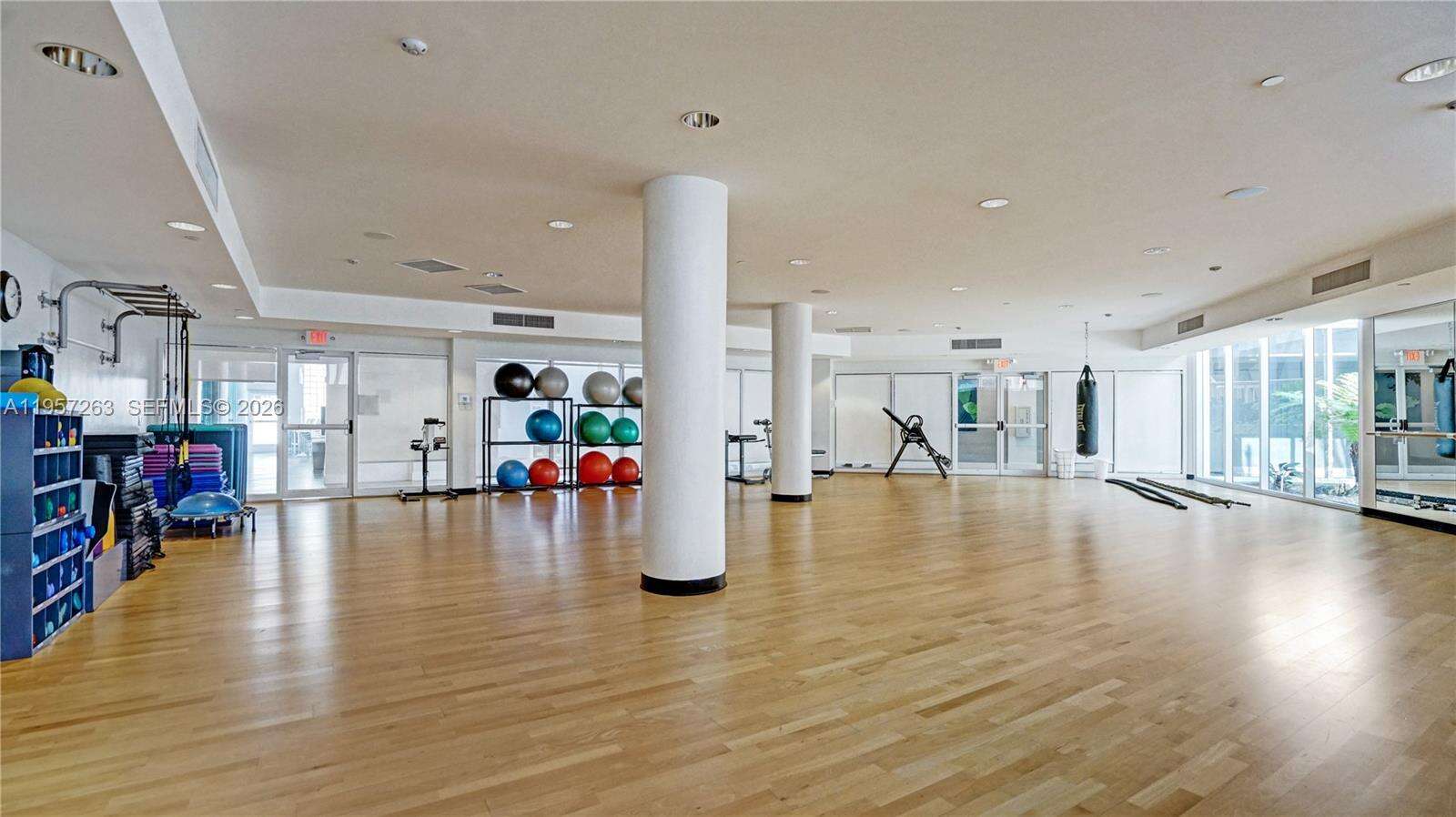 HAMPTONS SOUTH - 20201 Country Club Dr, Aventura, FL 33180 | Picture 96